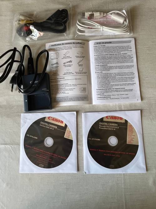 Vends appareil photo Canon Powershot SX210