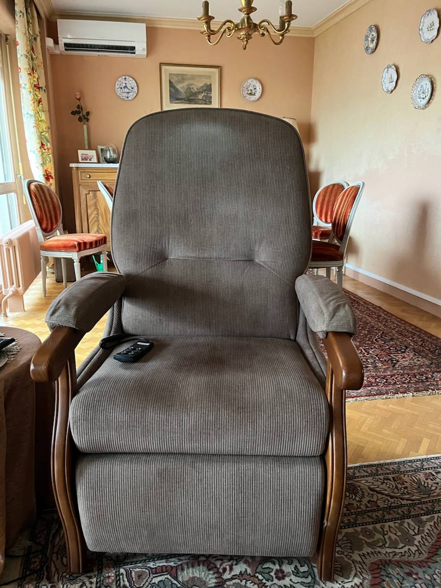 Fauteuil releveur électrique Allegro de Everstyl