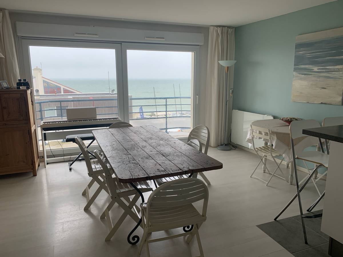 WIMEREUX loue un bel appartement face mer 6 couchages