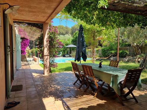 Loue calme villa à Sanary, mer à 100m, piscine privée, charme d’une bastide provençale plein sud - 8 couchages