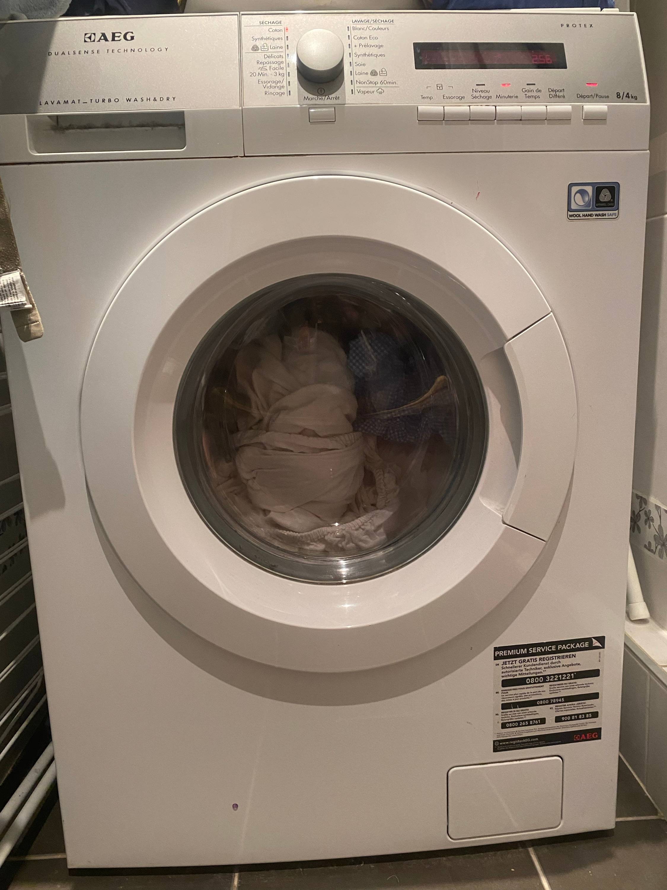 Vends machine à laver séchante