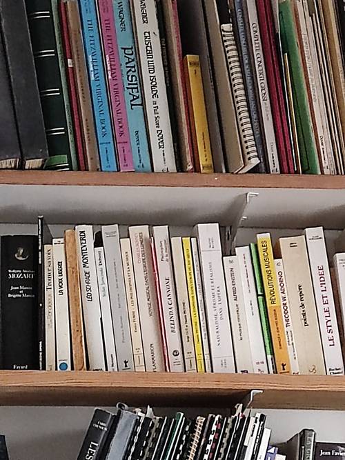 Vends ouvrages de musicologie