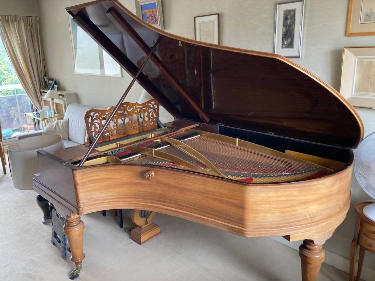 Vends piano demi queue PLEYEL