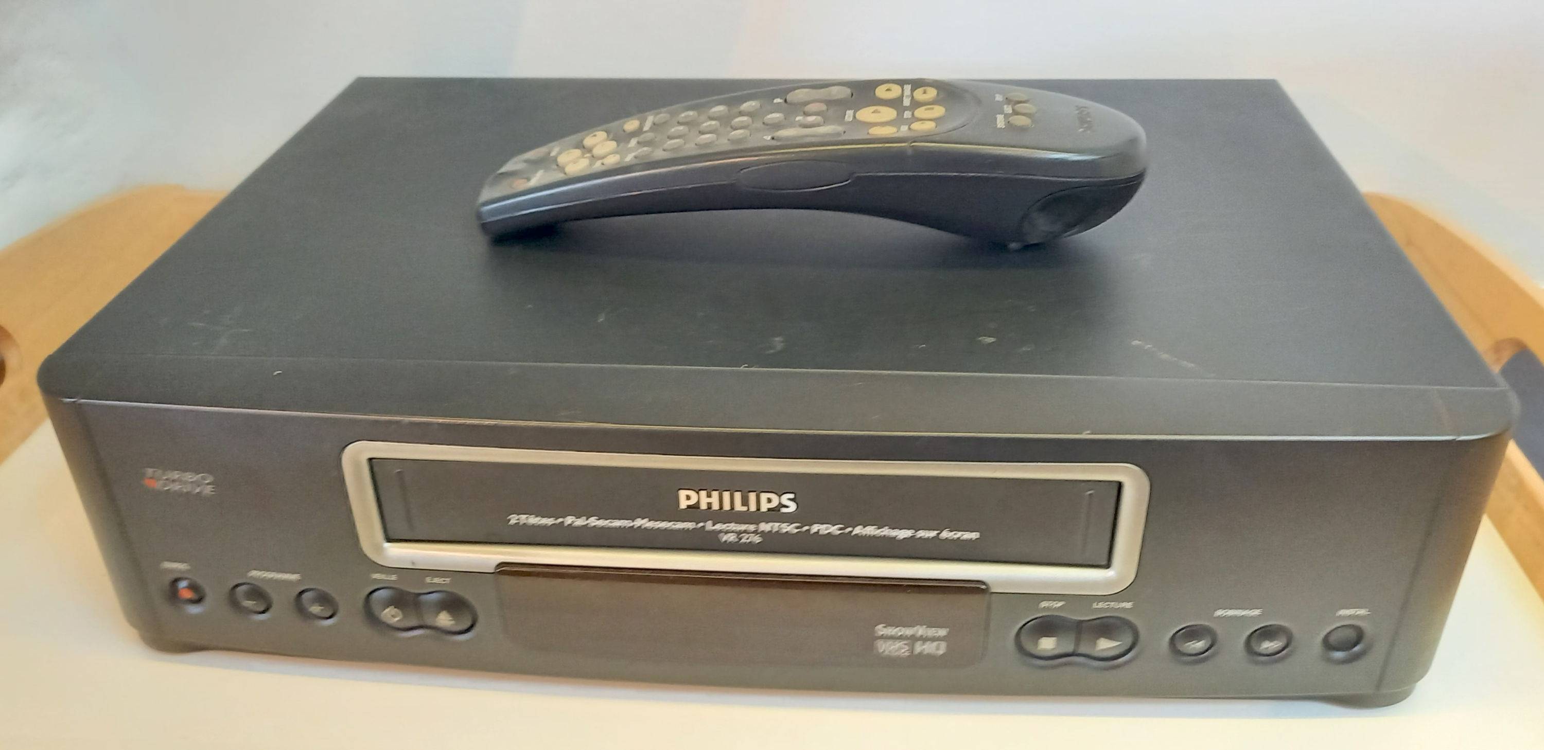 Vends magnétoscope Philips pour pièces