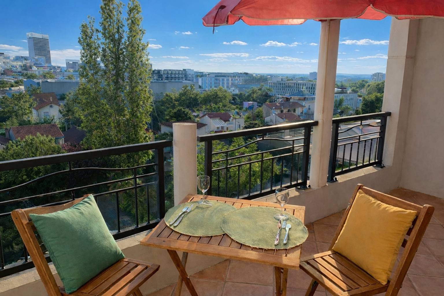 Vends appartement lumineux - 66m² - avec terrasse, vue dégagée et parking