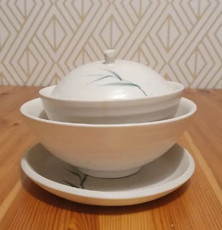 Vends bol et assiette cuisine coréennes
