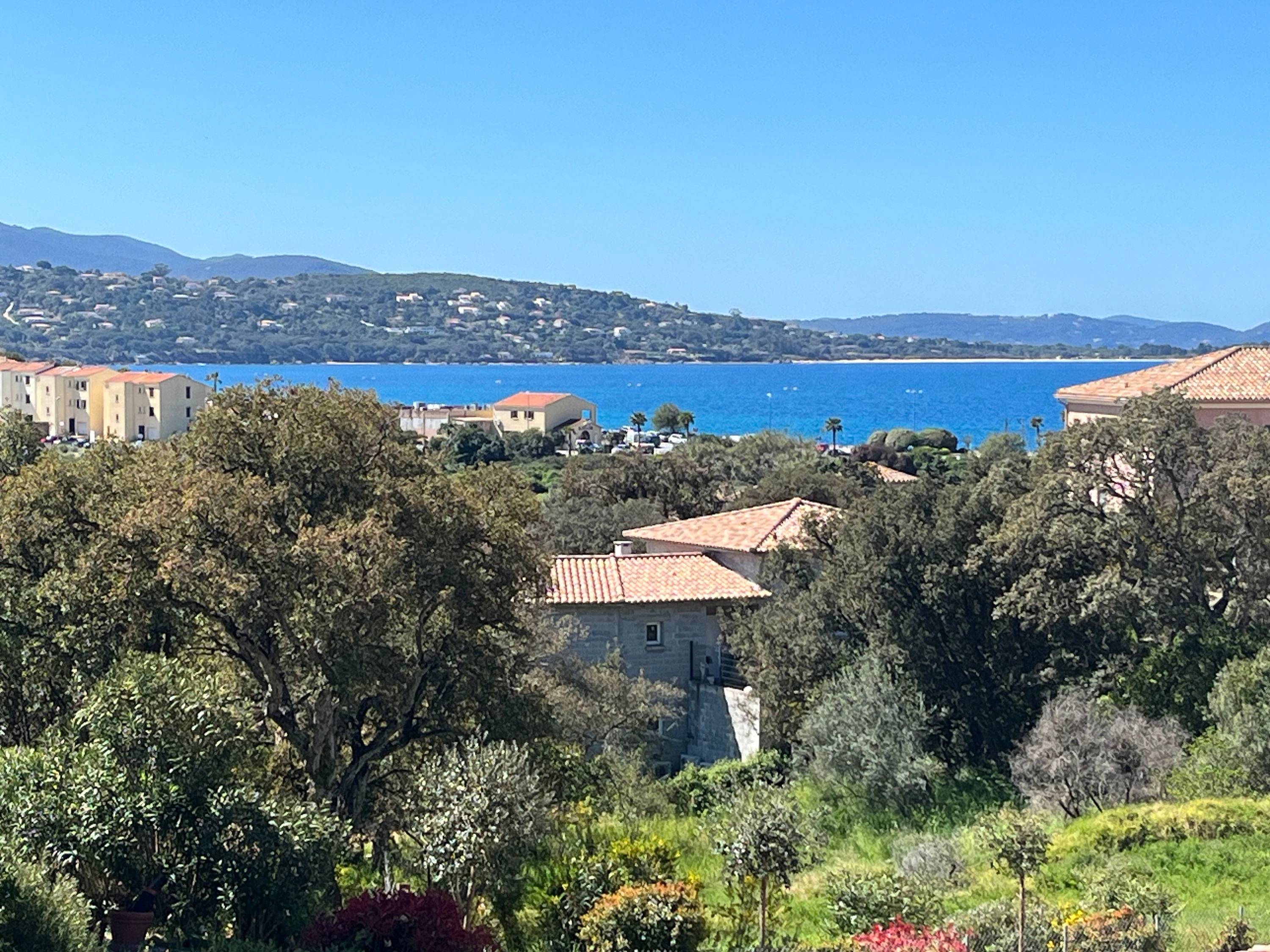 Loue maison neuve vue mer - 7 couchages - Plage à 5 min à pieds Agosta Porticcio