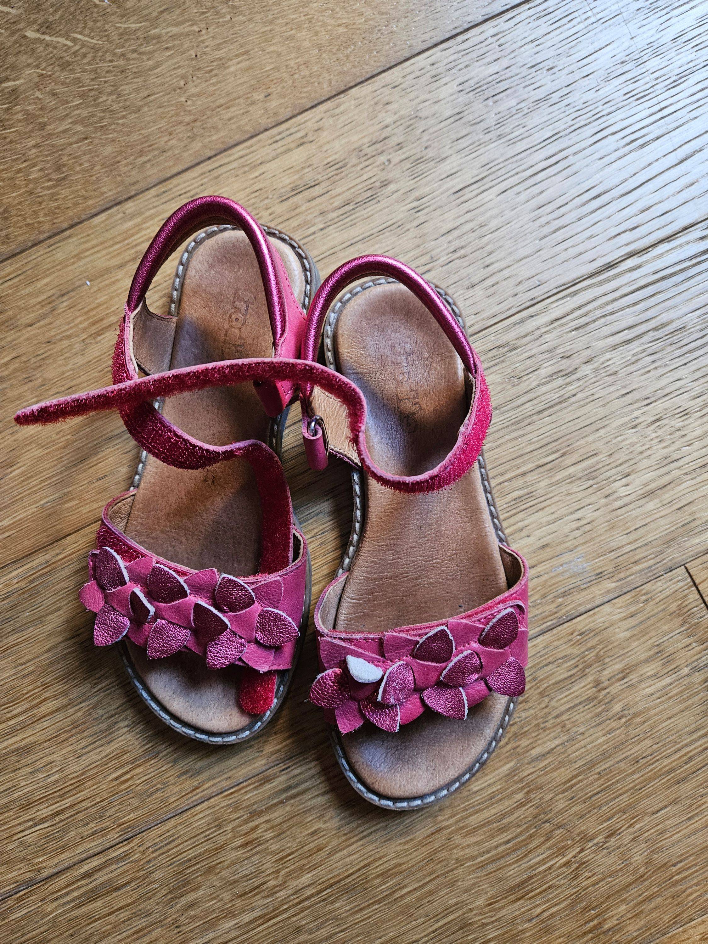 Vends dans sandales fille en cuir rose T30 Froddo