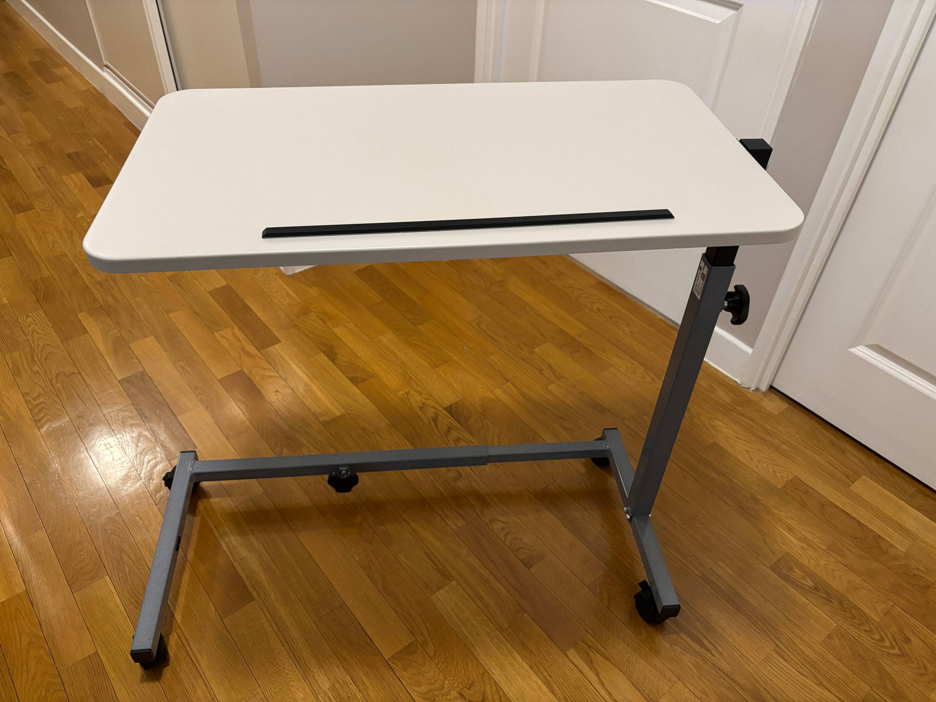 Table de lit ou de fauteuil