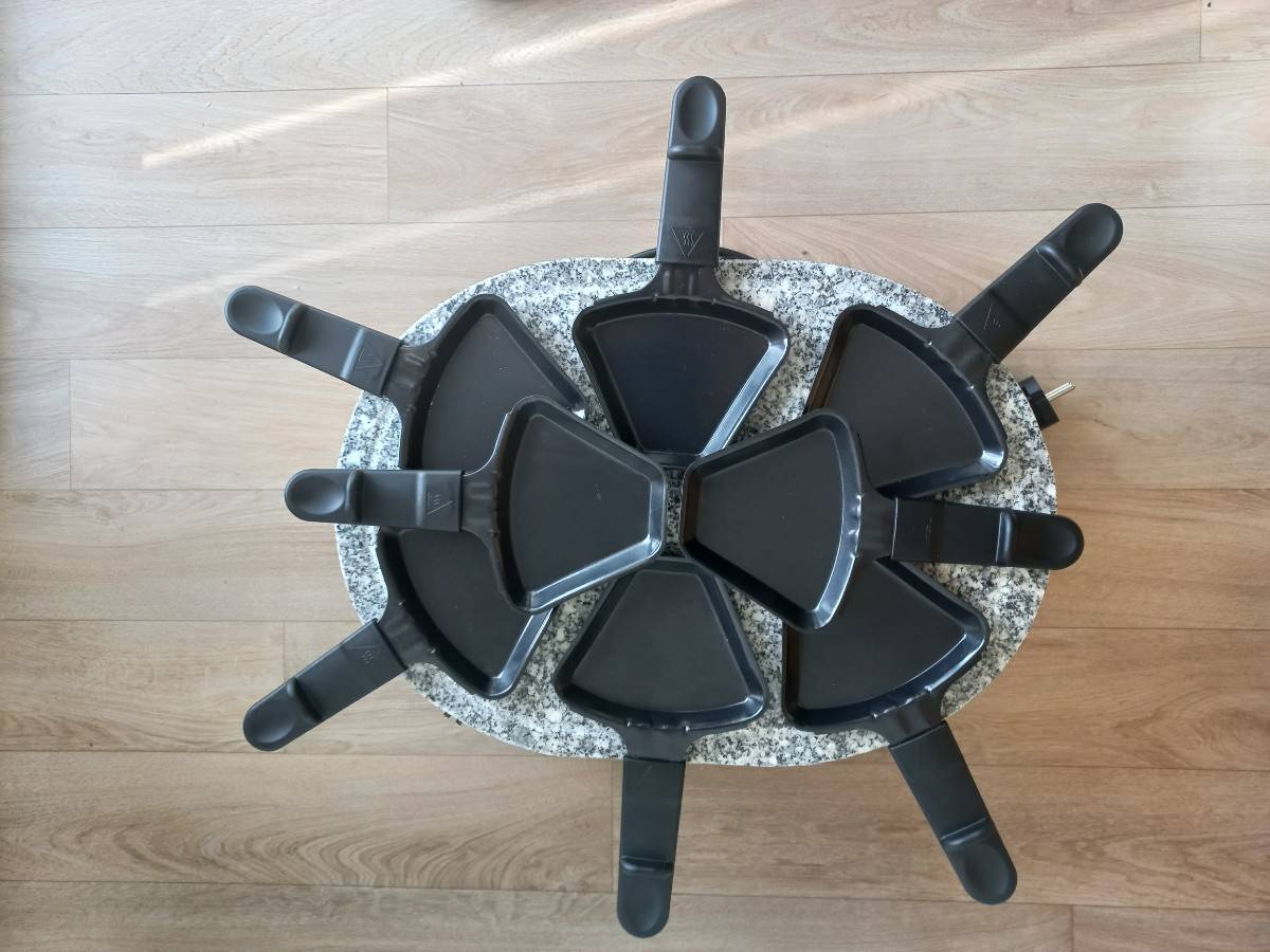 Vends appareil à raclette / pierrade Russell Hobbs