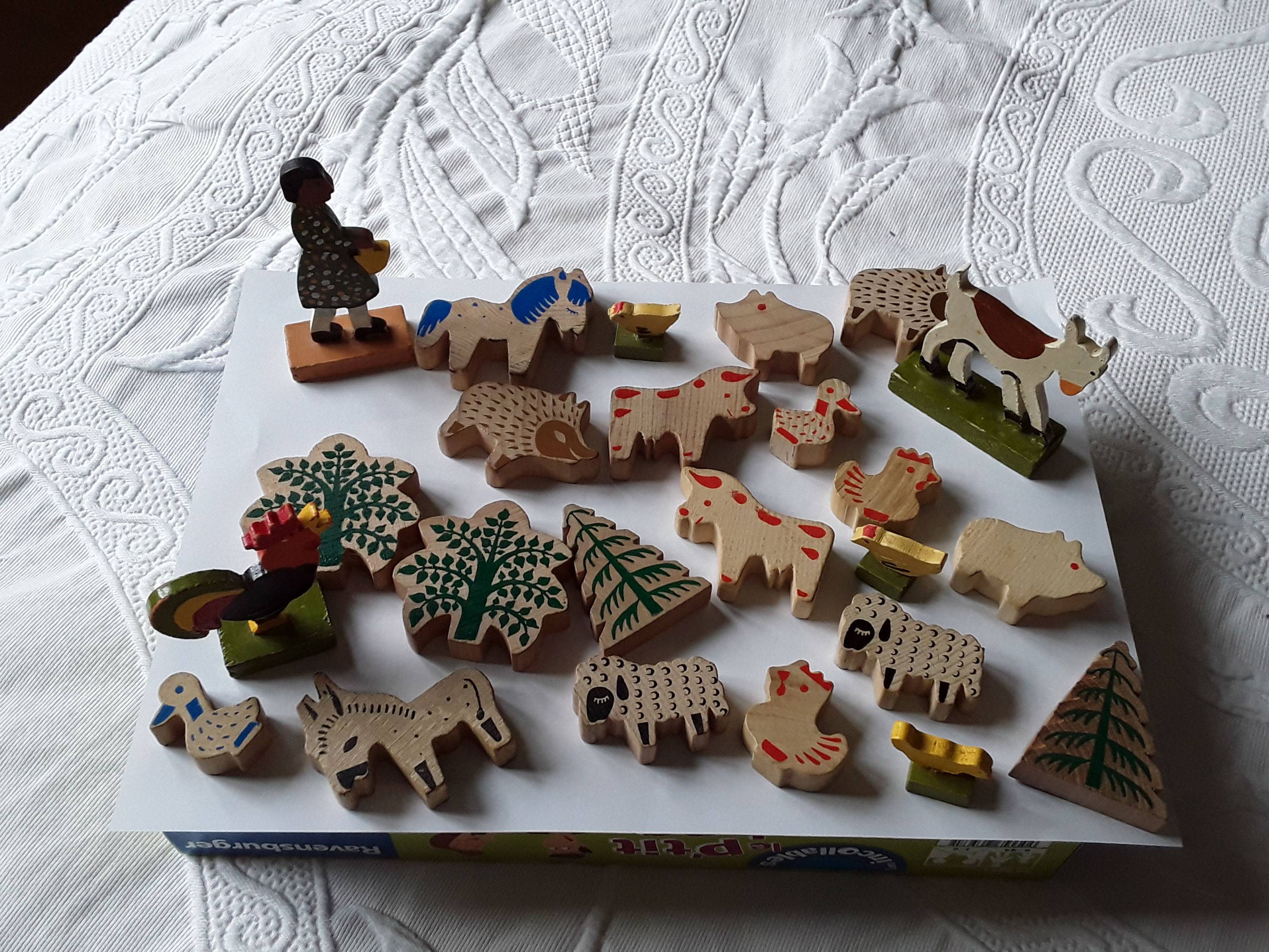 Divers petits animaux en bois