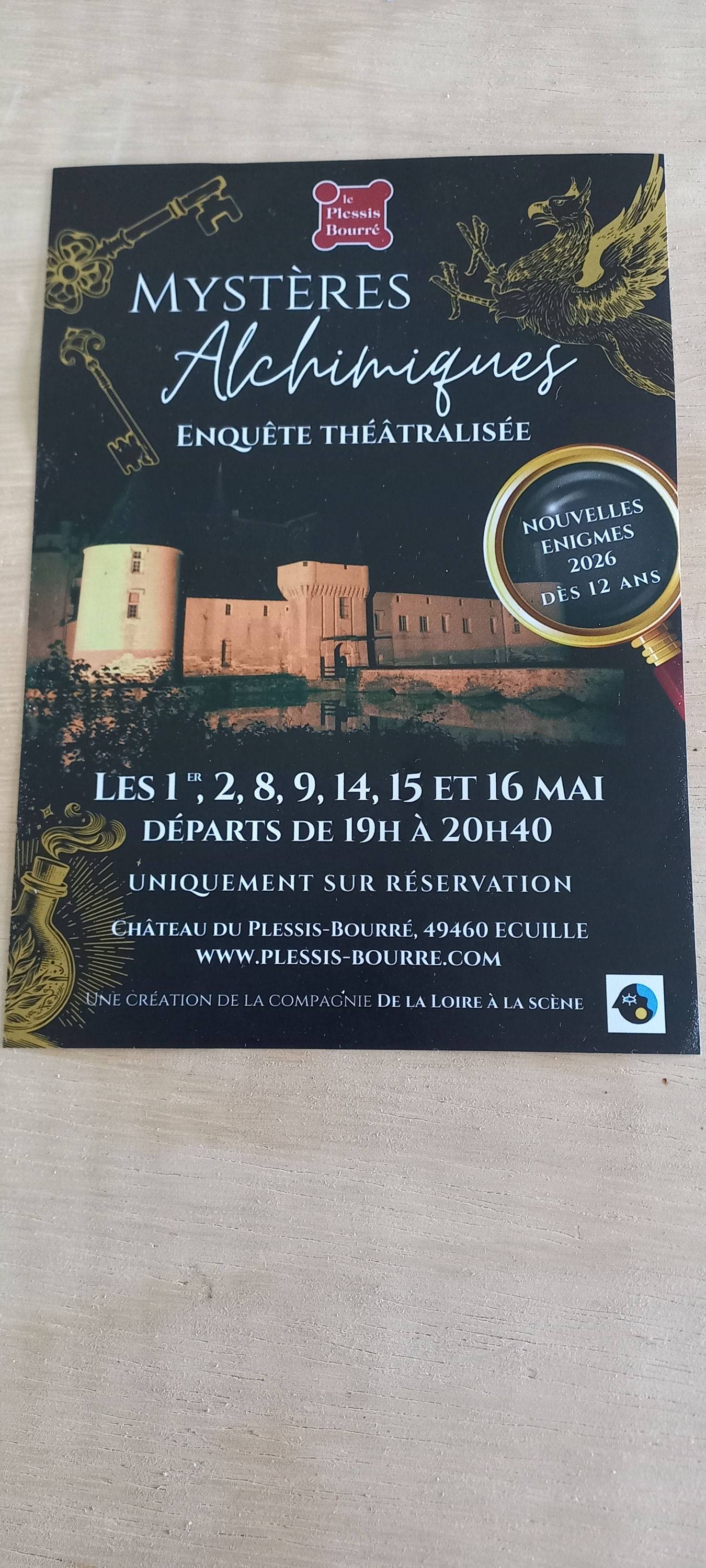 Propose visite théâtralisée du château du Plessis-Bourré le 1er mai