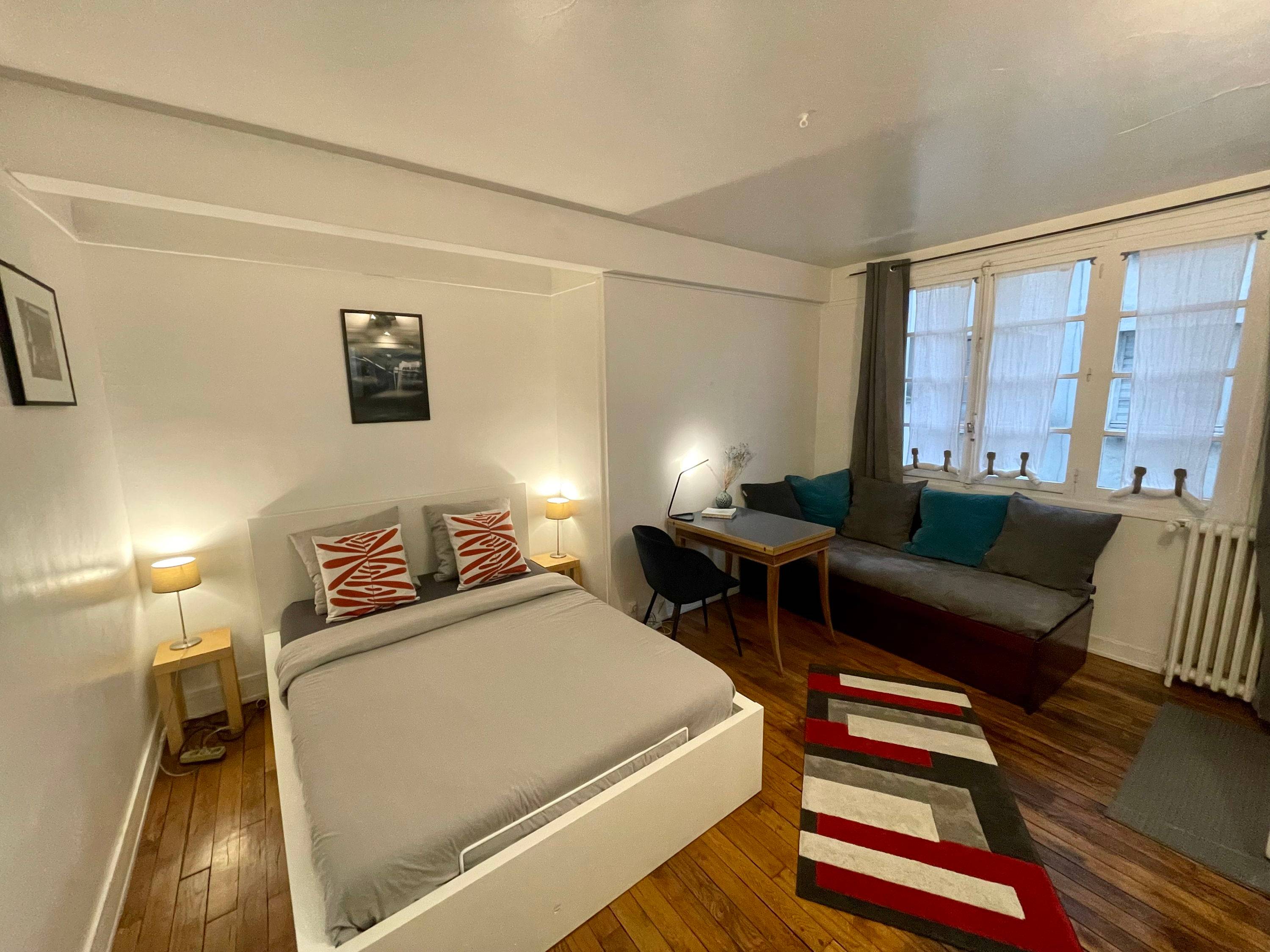 Loue studio hyper centre de Paris - 2 couchages