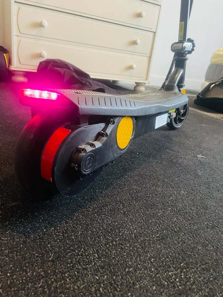 Trottinettes électrique enfant