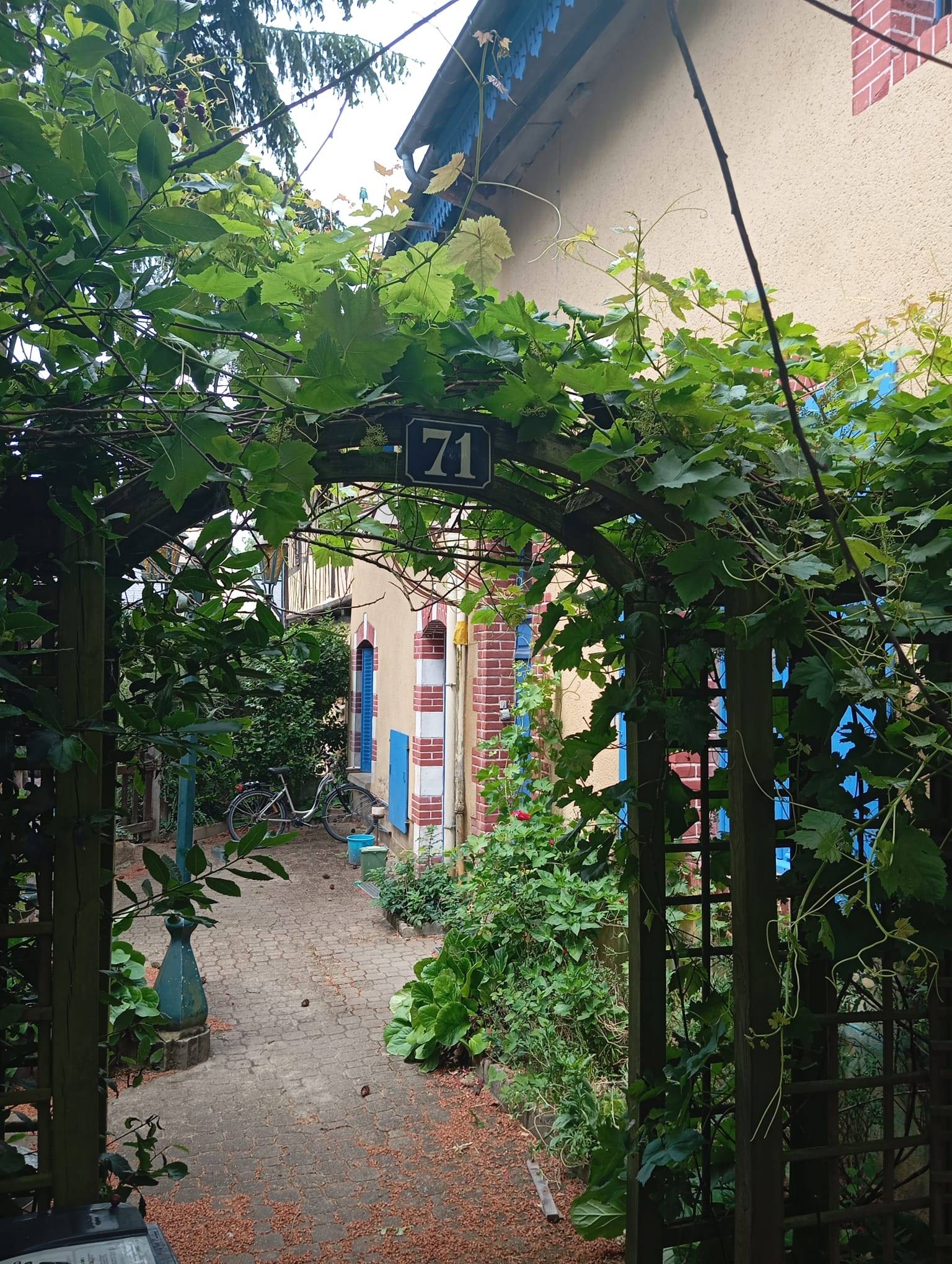 CHAMBRE d’été-à la quinzaine ou au mois