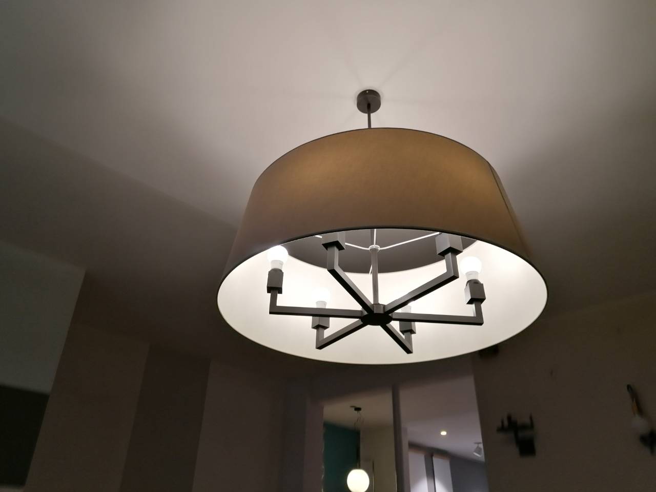 Vends lustre métal bronze