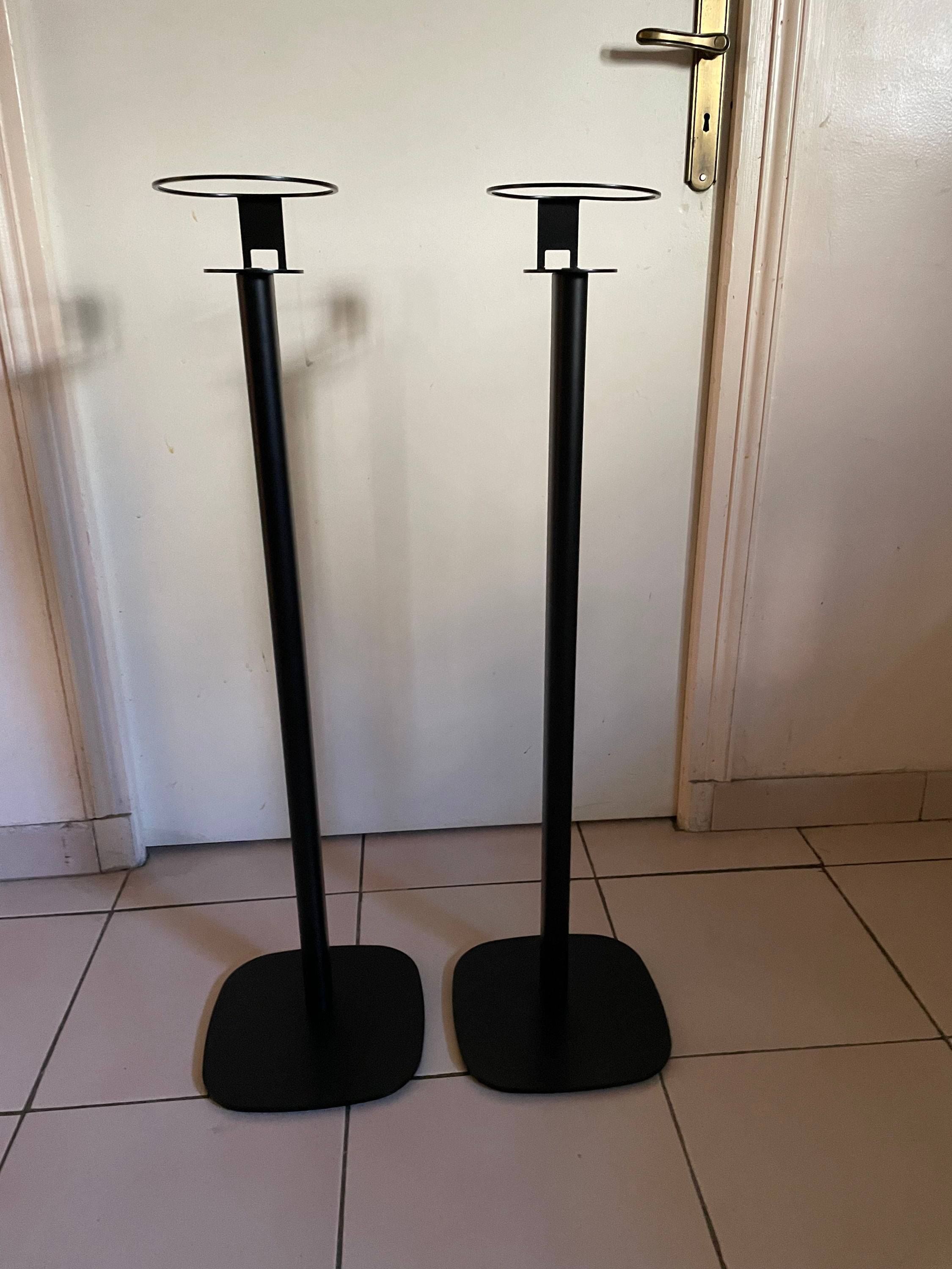 Vends pieds pour enceintes Home Pod "VEBOS"