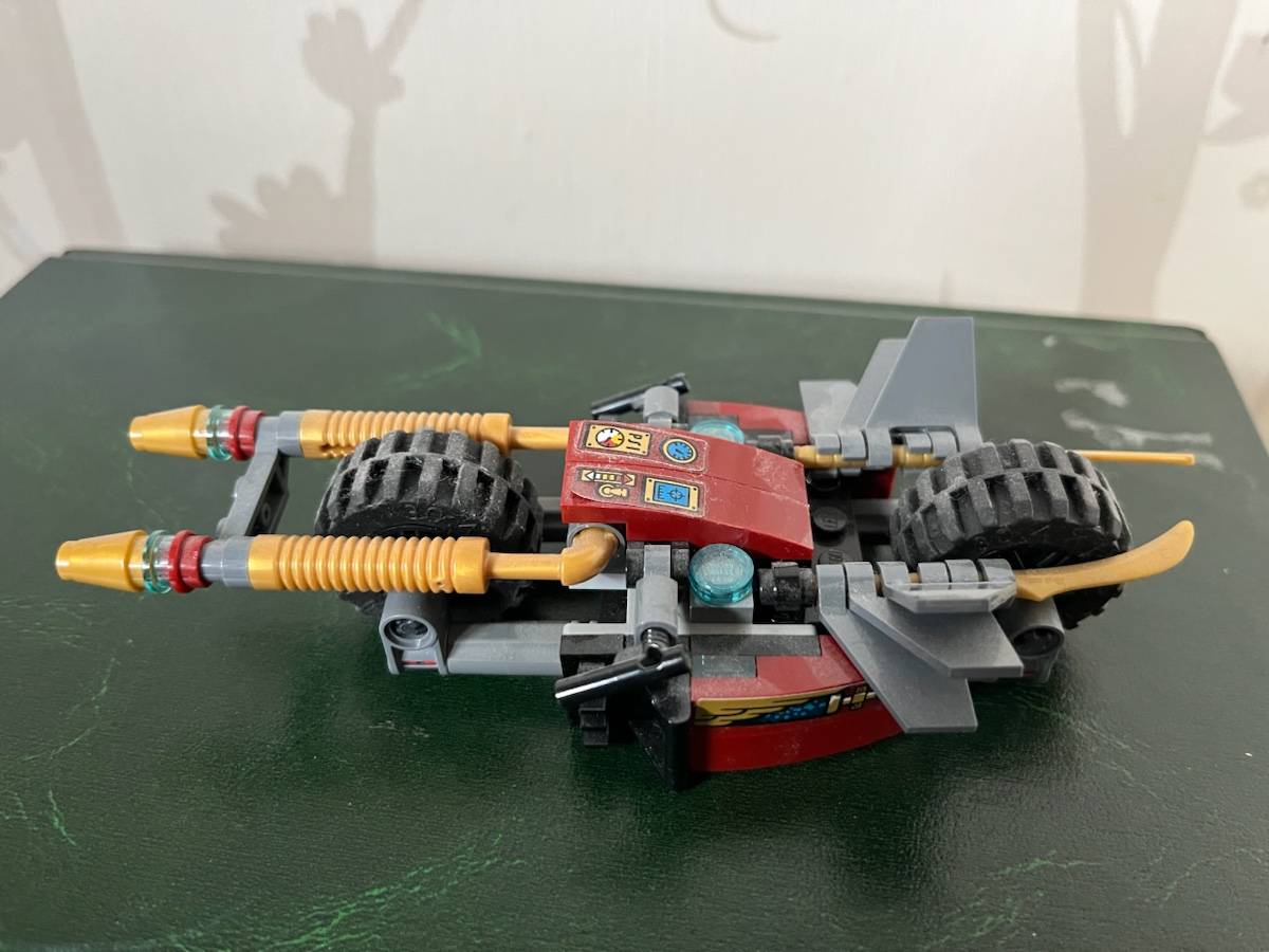 Vends lot de trois ninjago en très bon état
