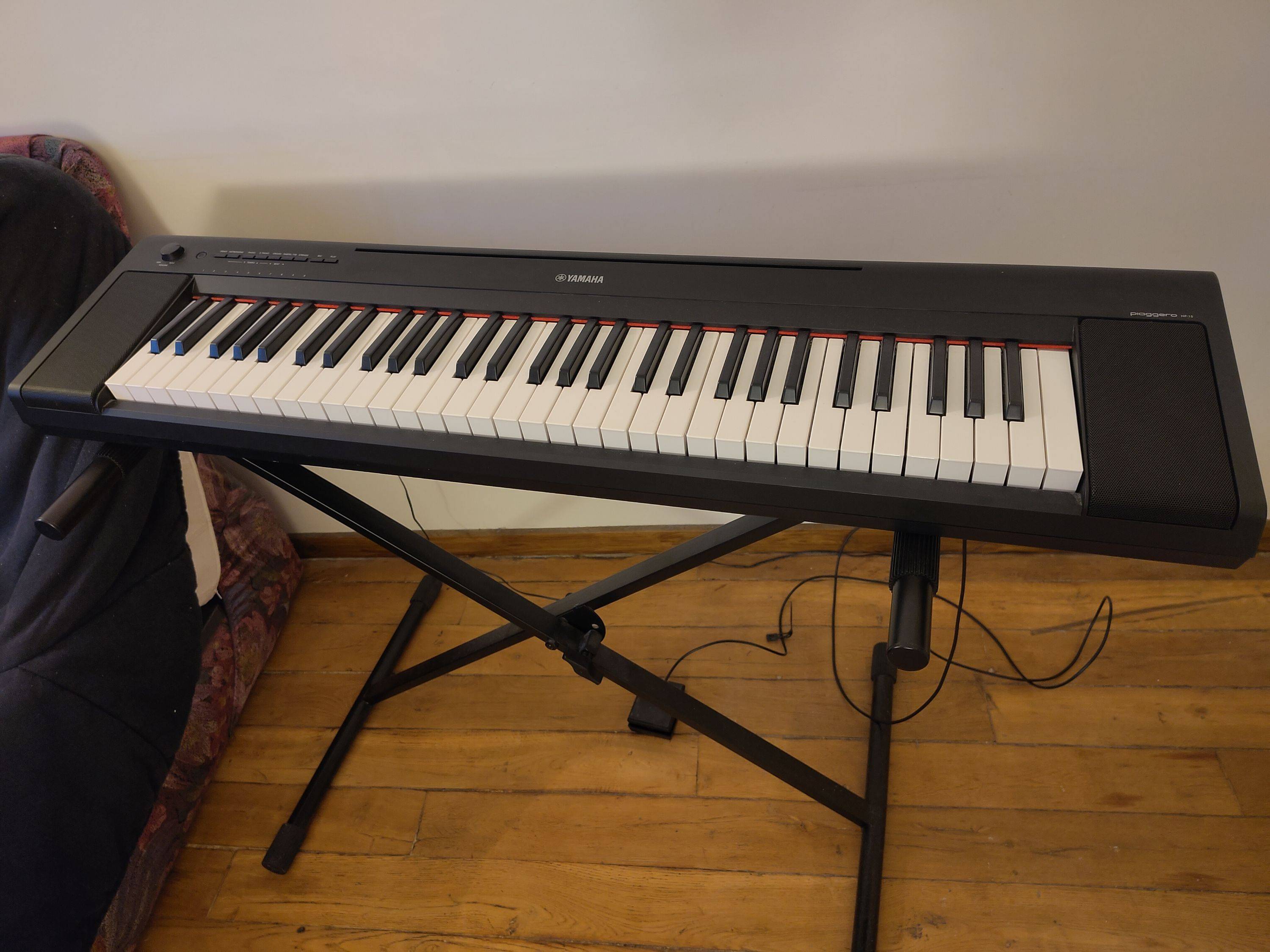 Vends piano numérique Yamaha Piaggero NP-15