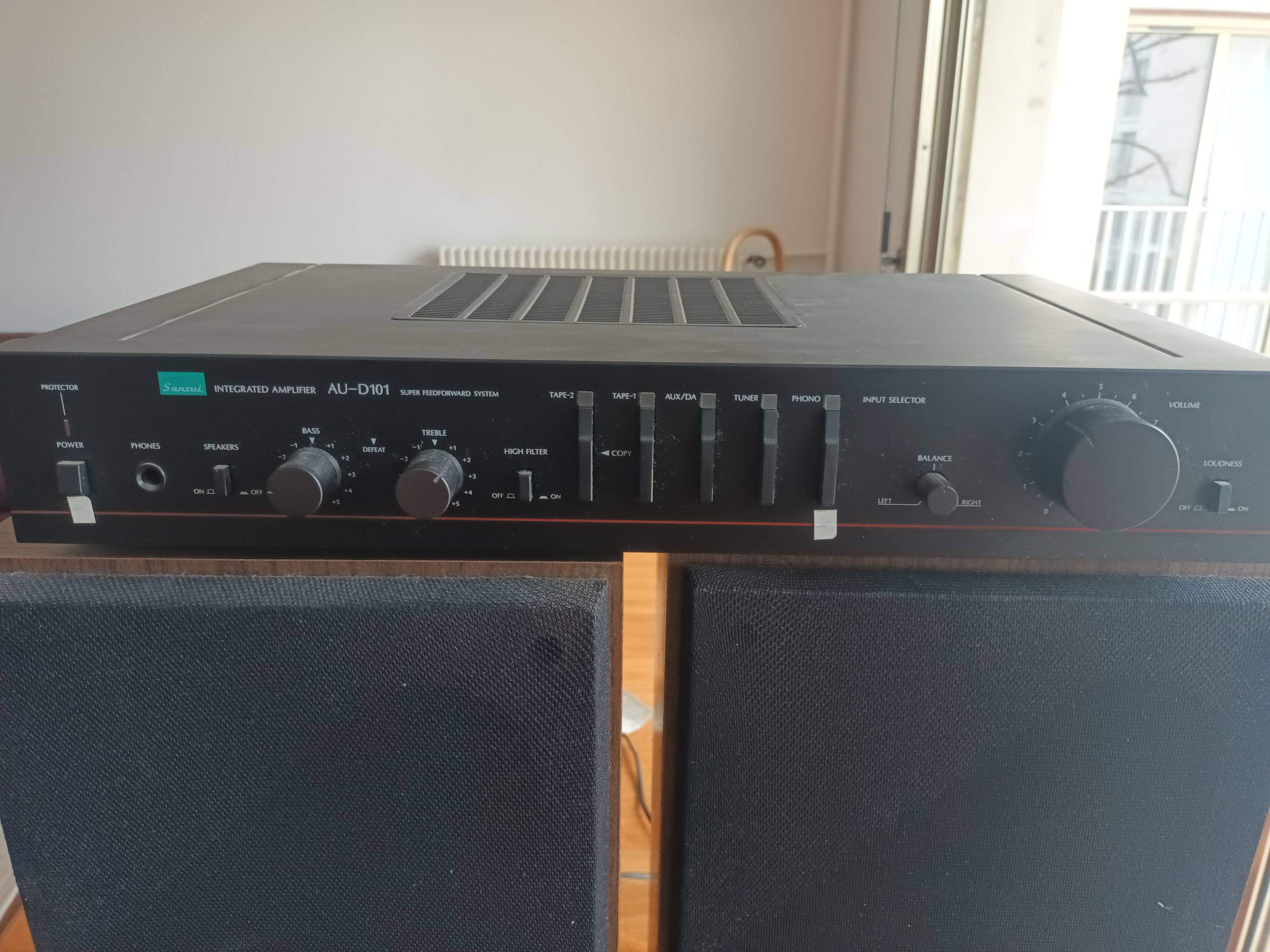 Vends ampli Sansui AU-D101