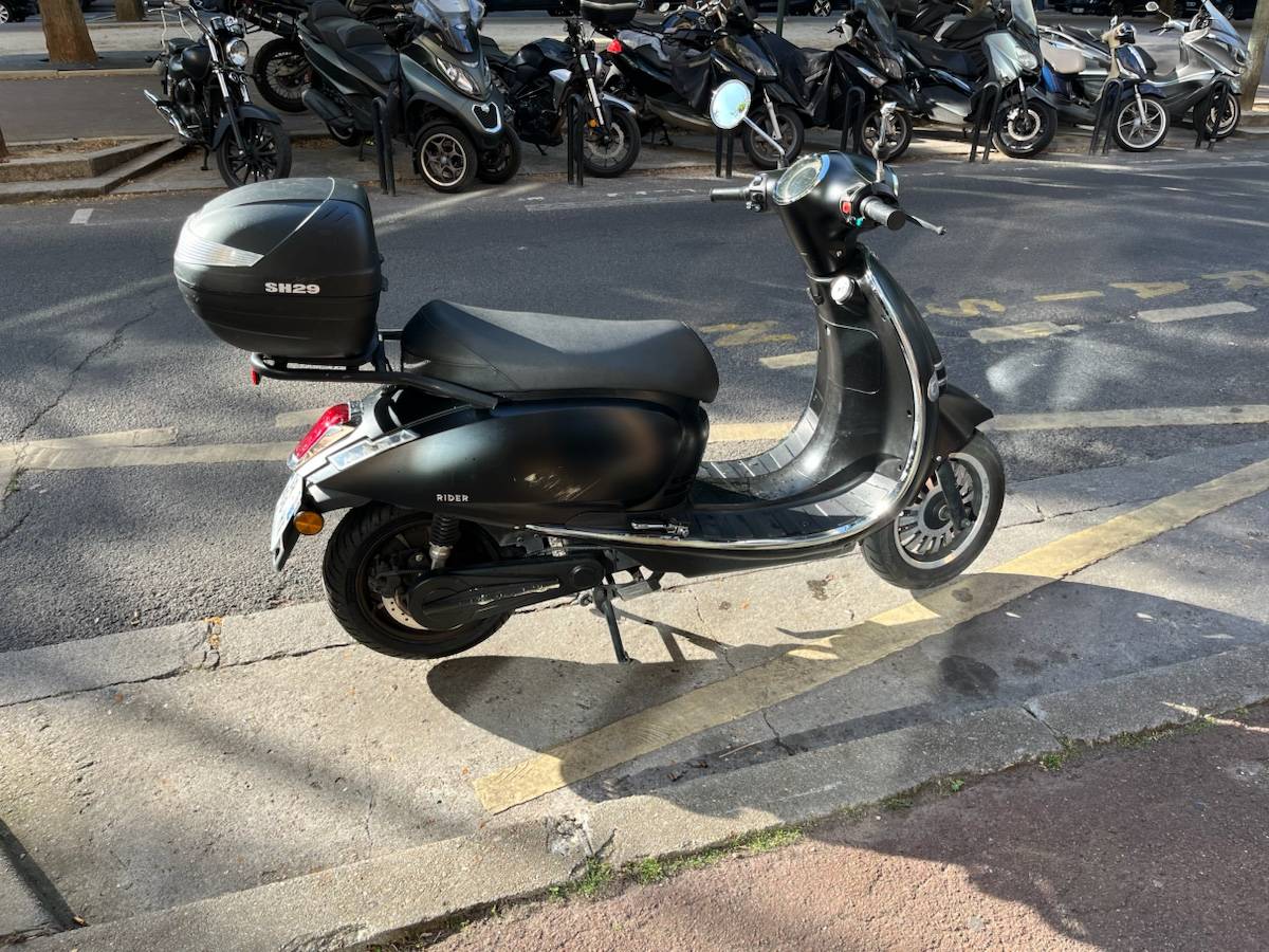 Vends scooter électrique 125, 2023, 12100km