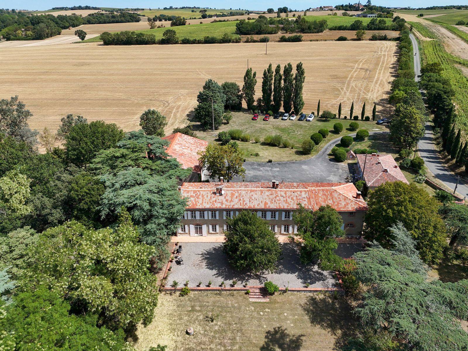 Loue maison de famille avec piscine chauffée en Lauragais - 6 chambres, 11 couchages - Avignonet-Lauragais (31)
