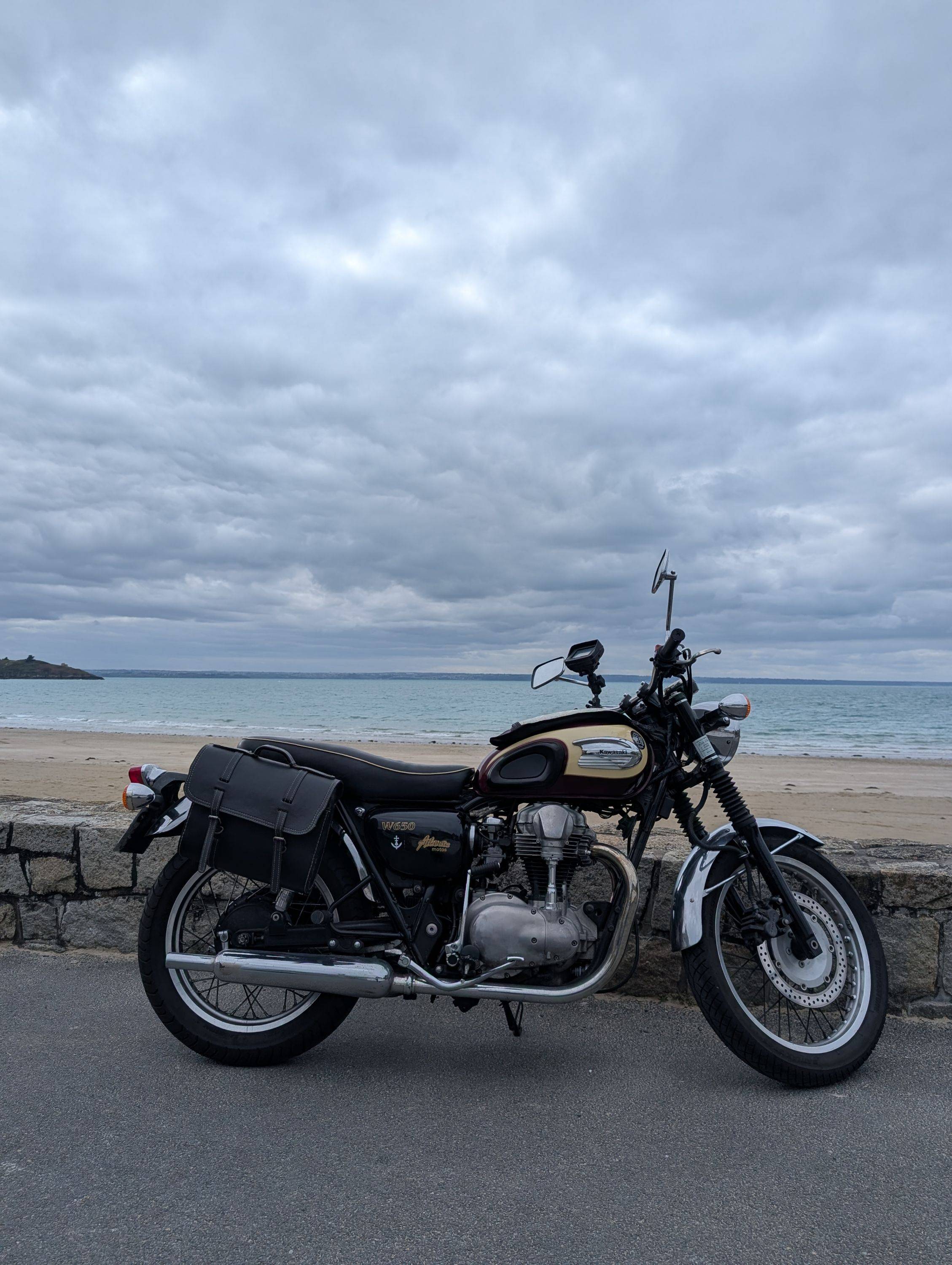 Vends Kawasaki W 650, 2001, 71000km