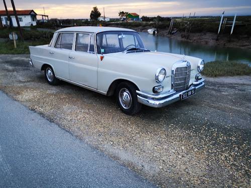 MERCEDES 190 BERLINE COLLECTION 1963