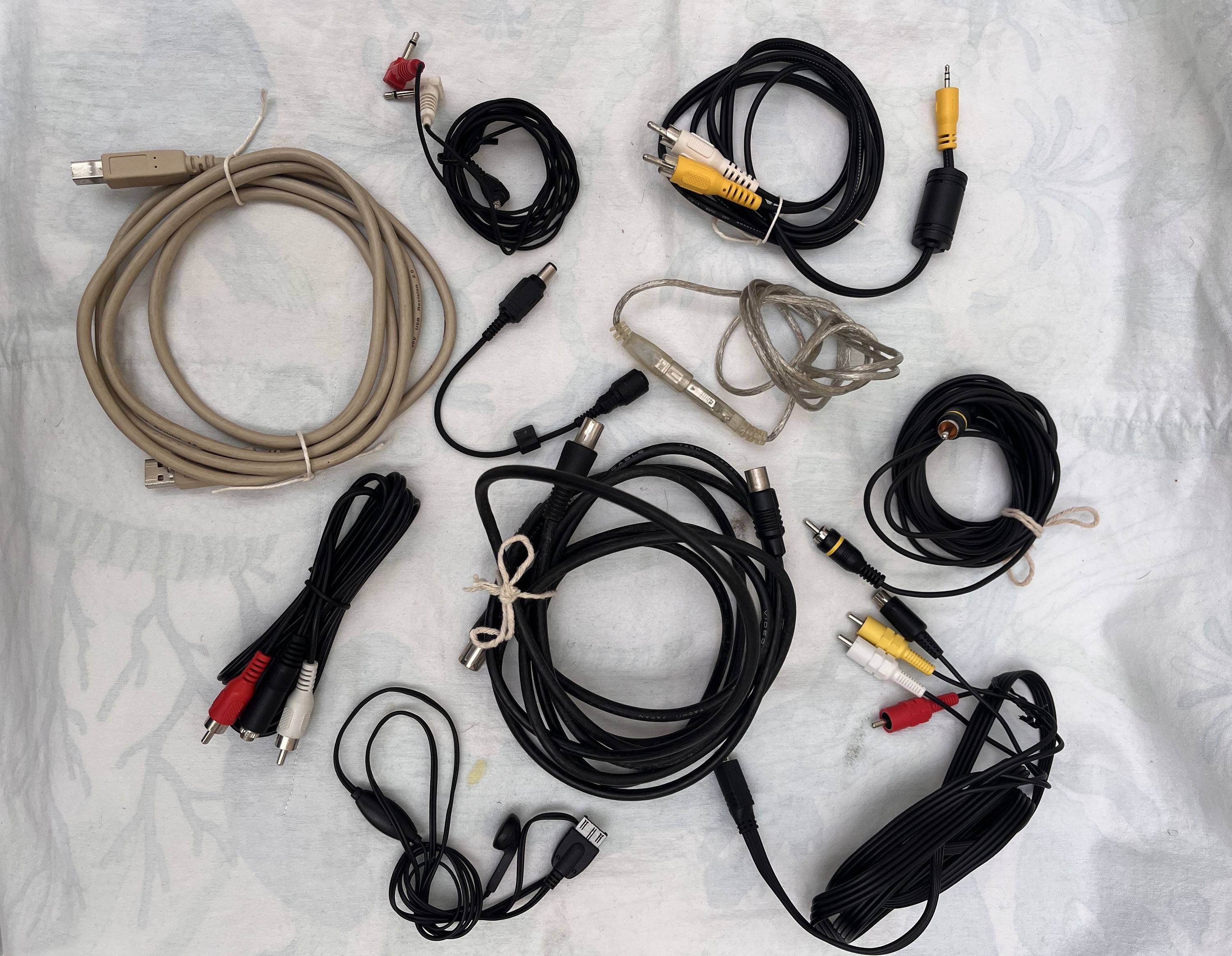 Vends lot de divers câbles audio/vidéo