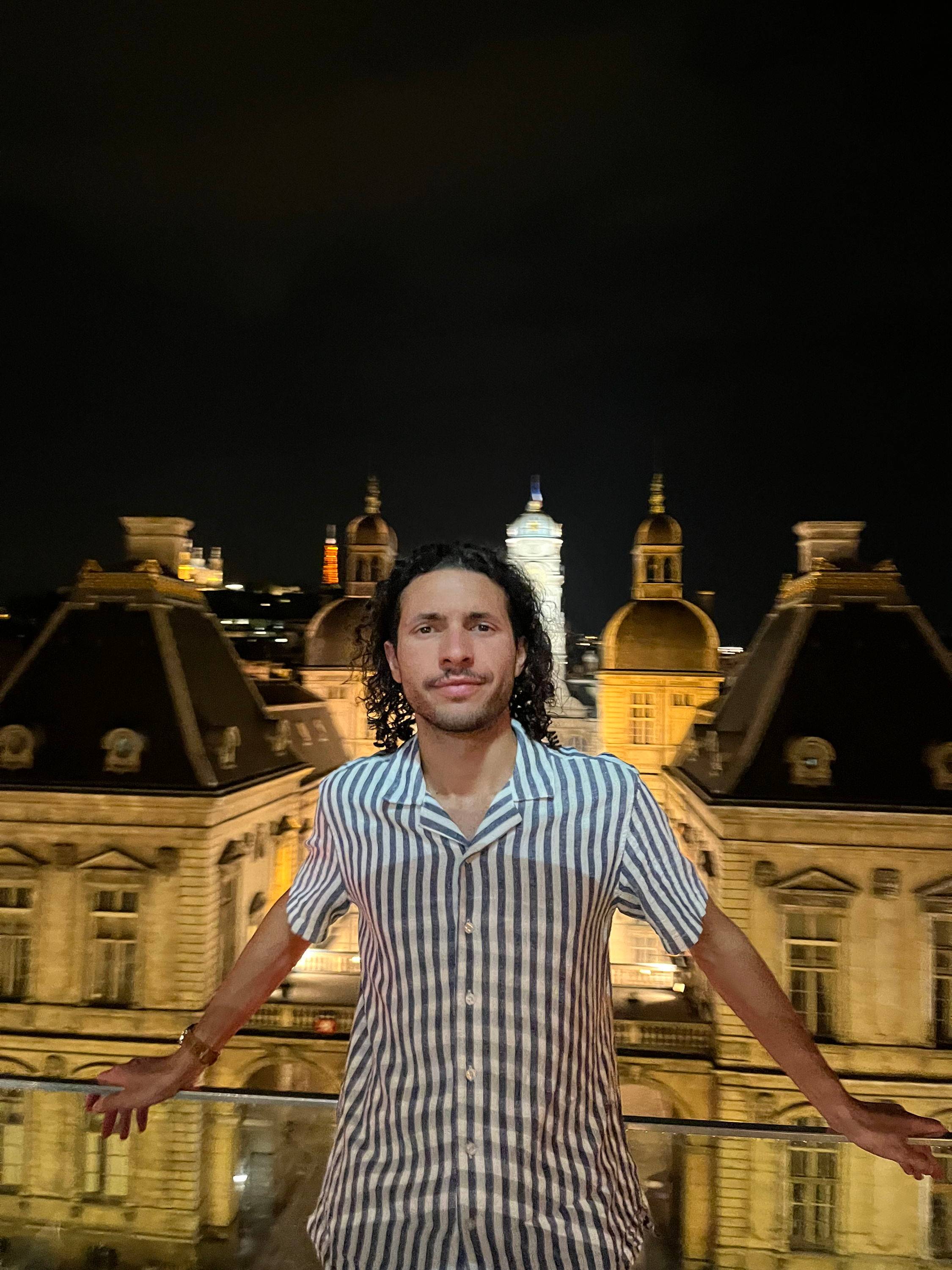 Propose cours particuliers de mathématiques par professeur des écoles avec licence de mathématiques