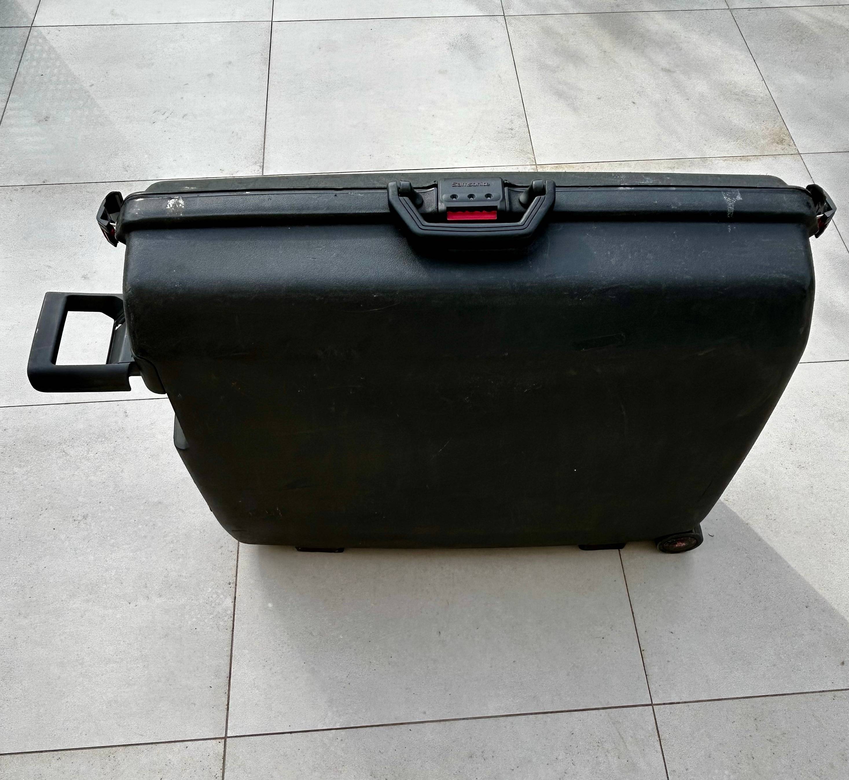 Vends valise de soute Samsonite