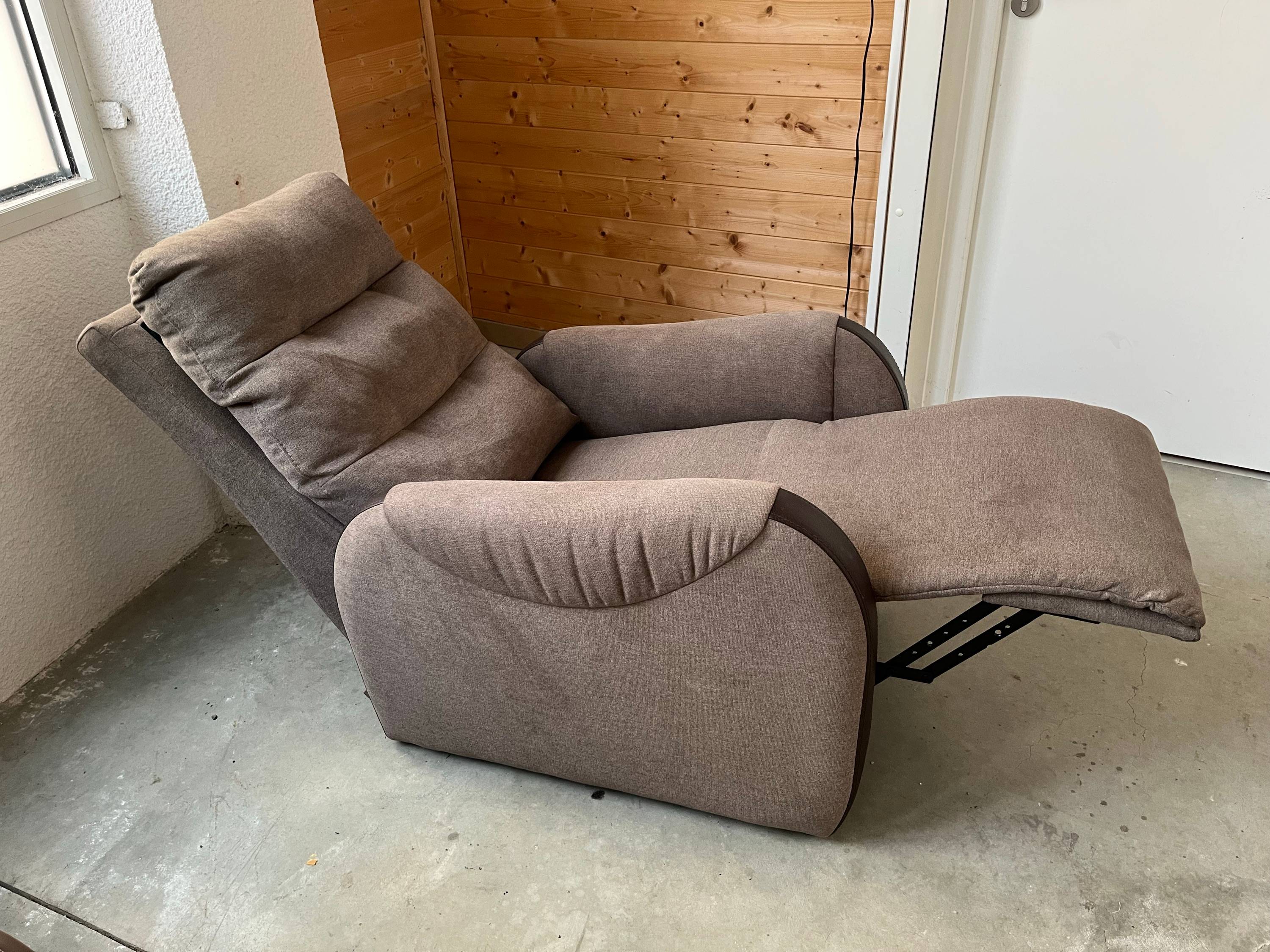 Vends fauteuil releveur