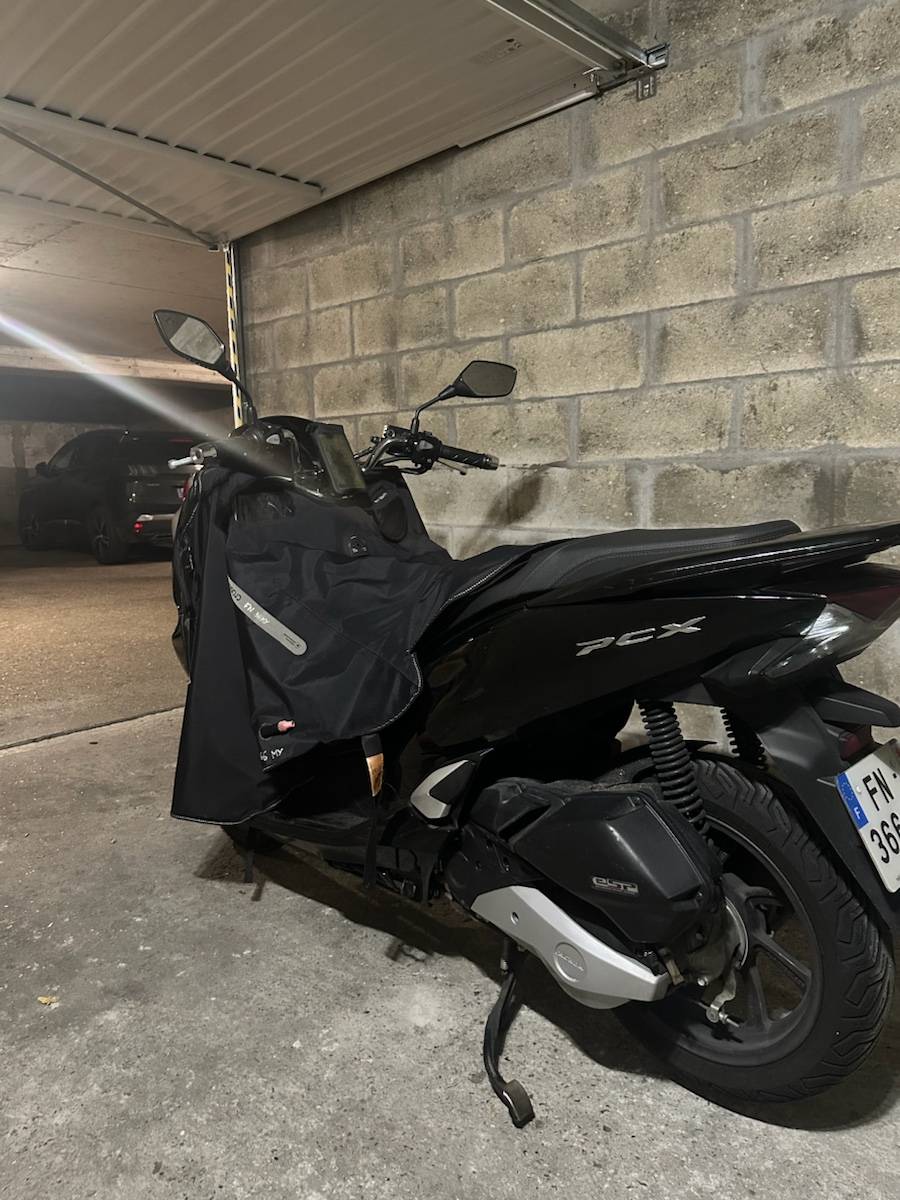 Vends scooter Honda PCX 125, 2020, 12741km