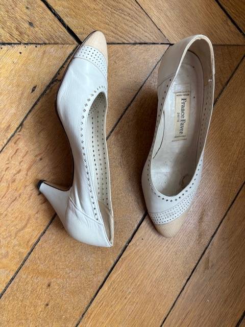 Vends chaussures "blanc cassé", pointes beige - Pointure 38