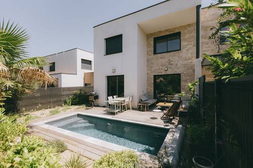 Loue maison moderne avec piscine à 15 min des plages - 5 couchages