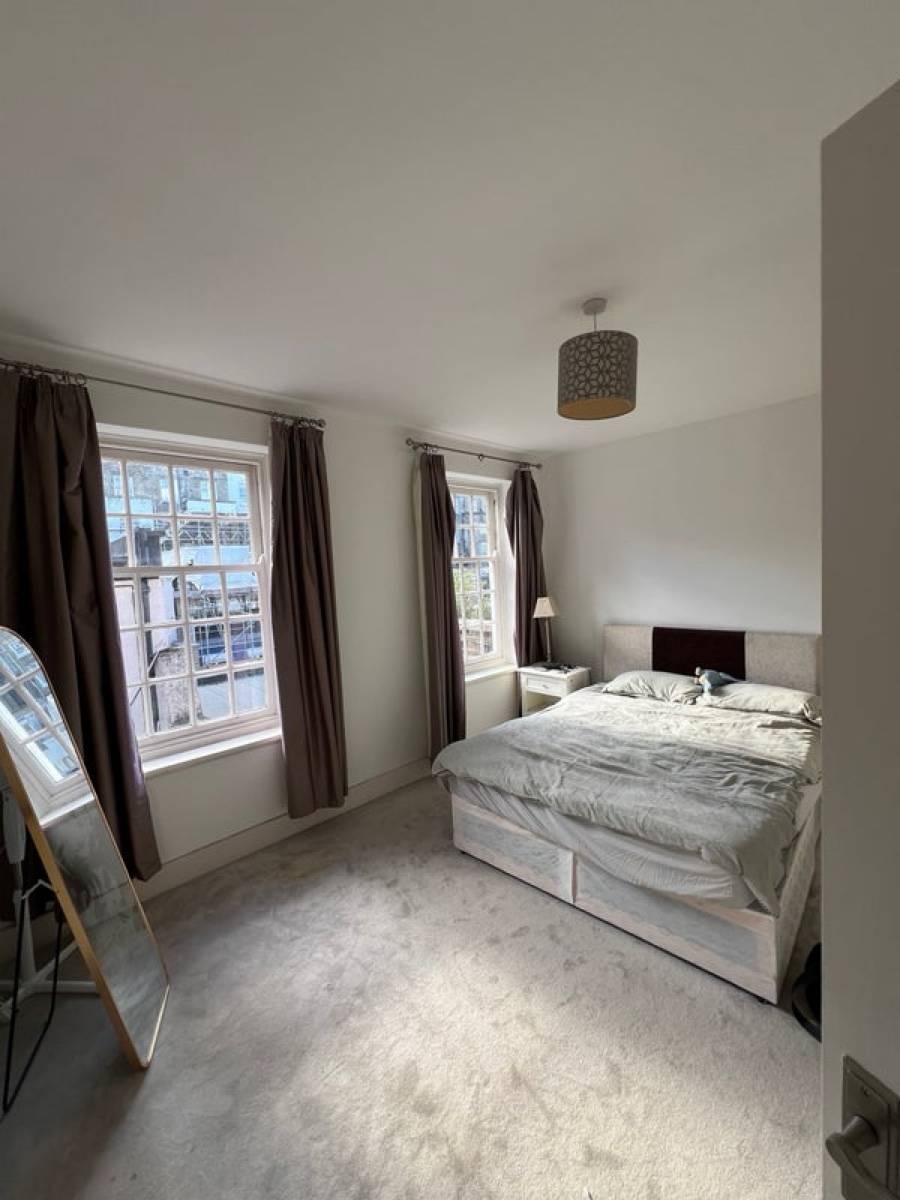 Propose chambre dans appartement - 52m² - Paddington (Gloucester Terrace)