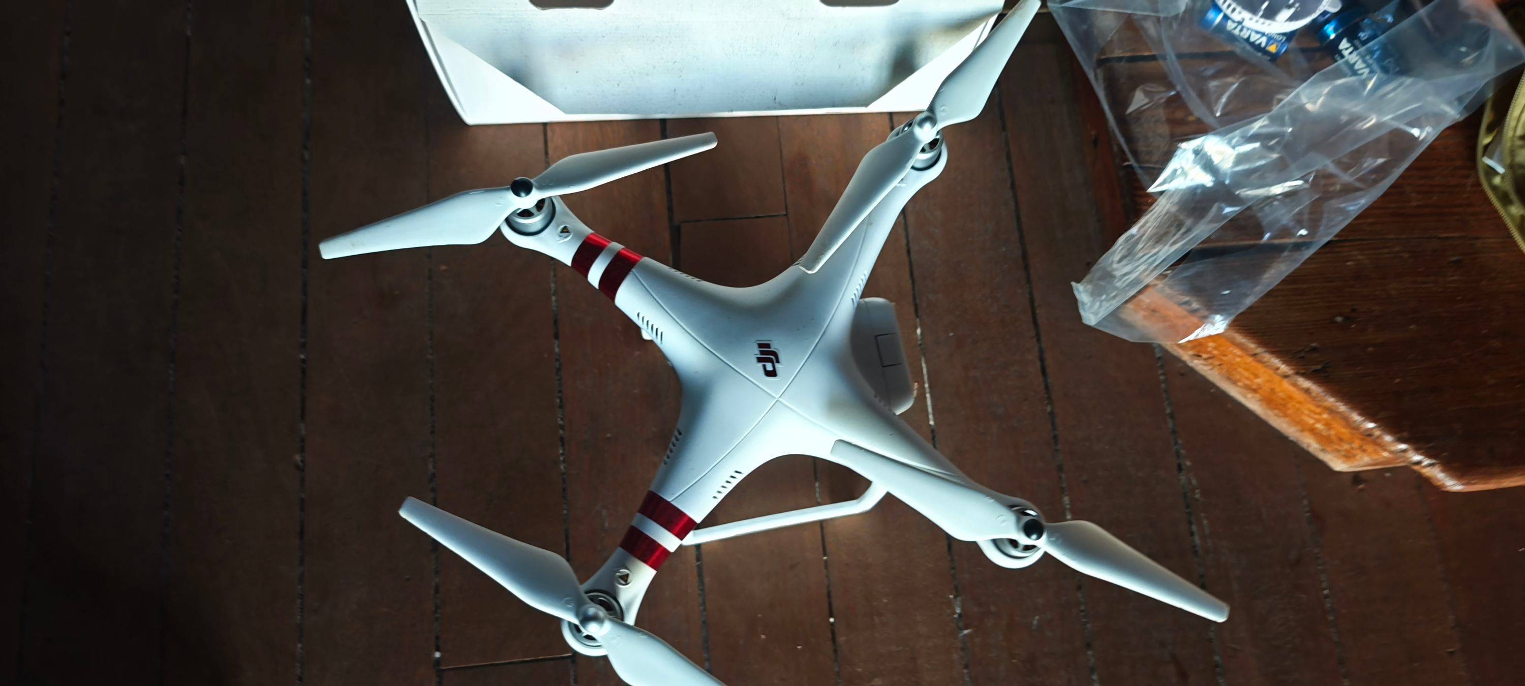 Vends drone DJI Phantom 3 caméra 4K