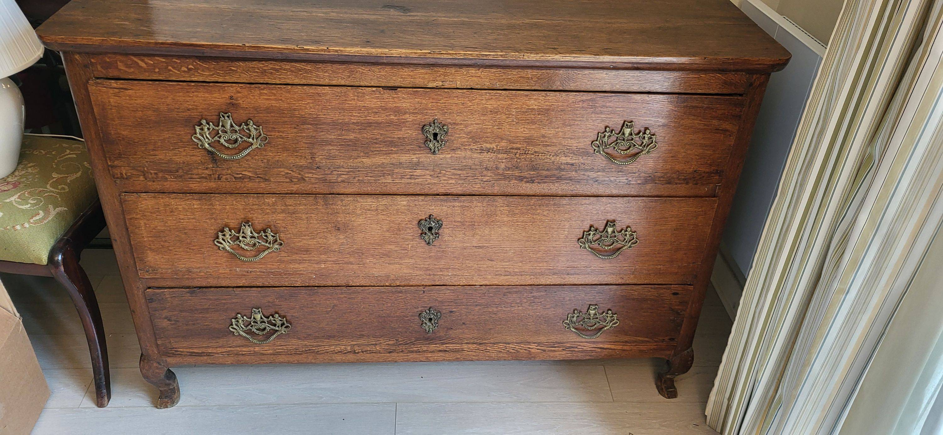 Vends commode ancienne en chêne