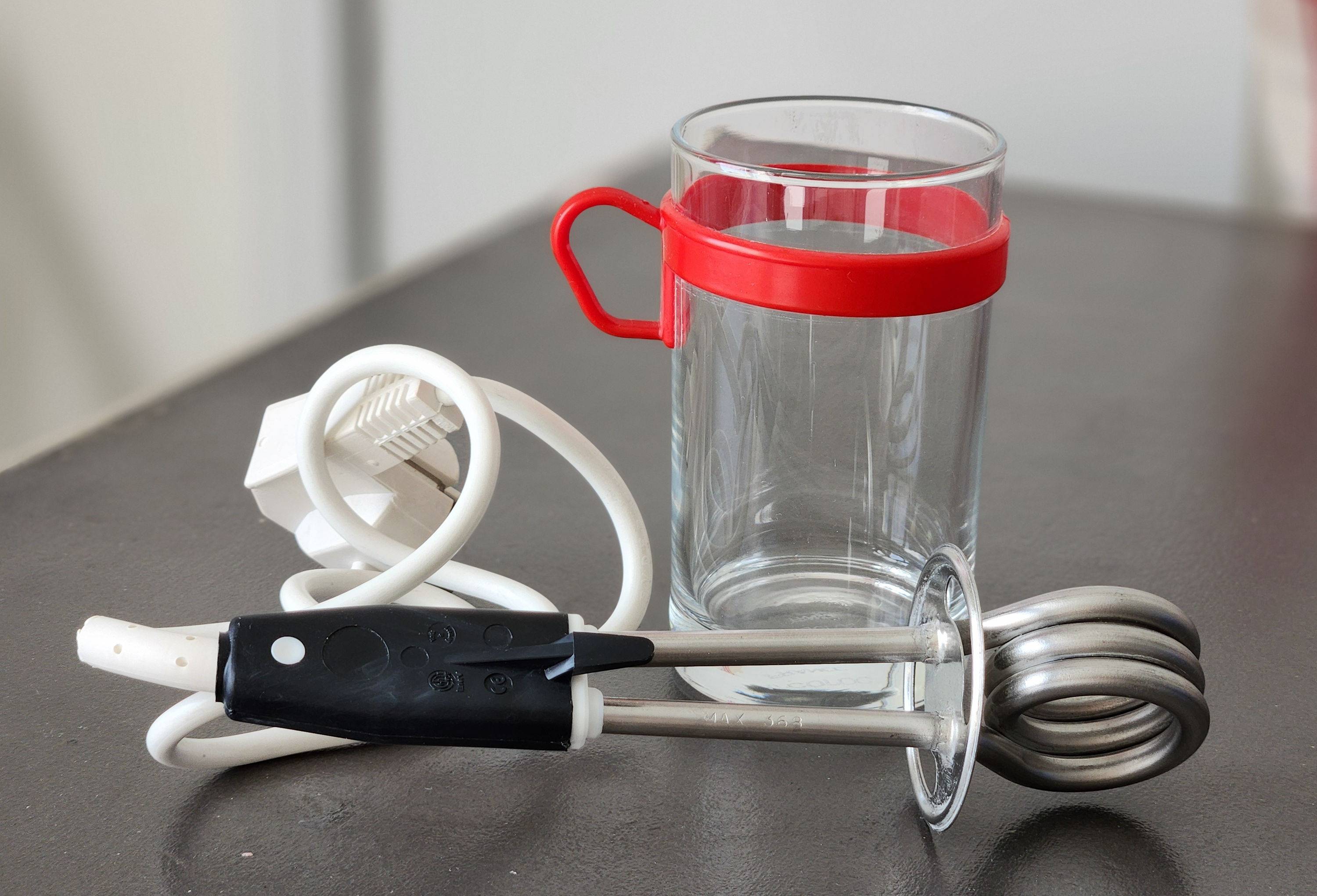 Vends thermo plongeur de voyage avec verre et trousse