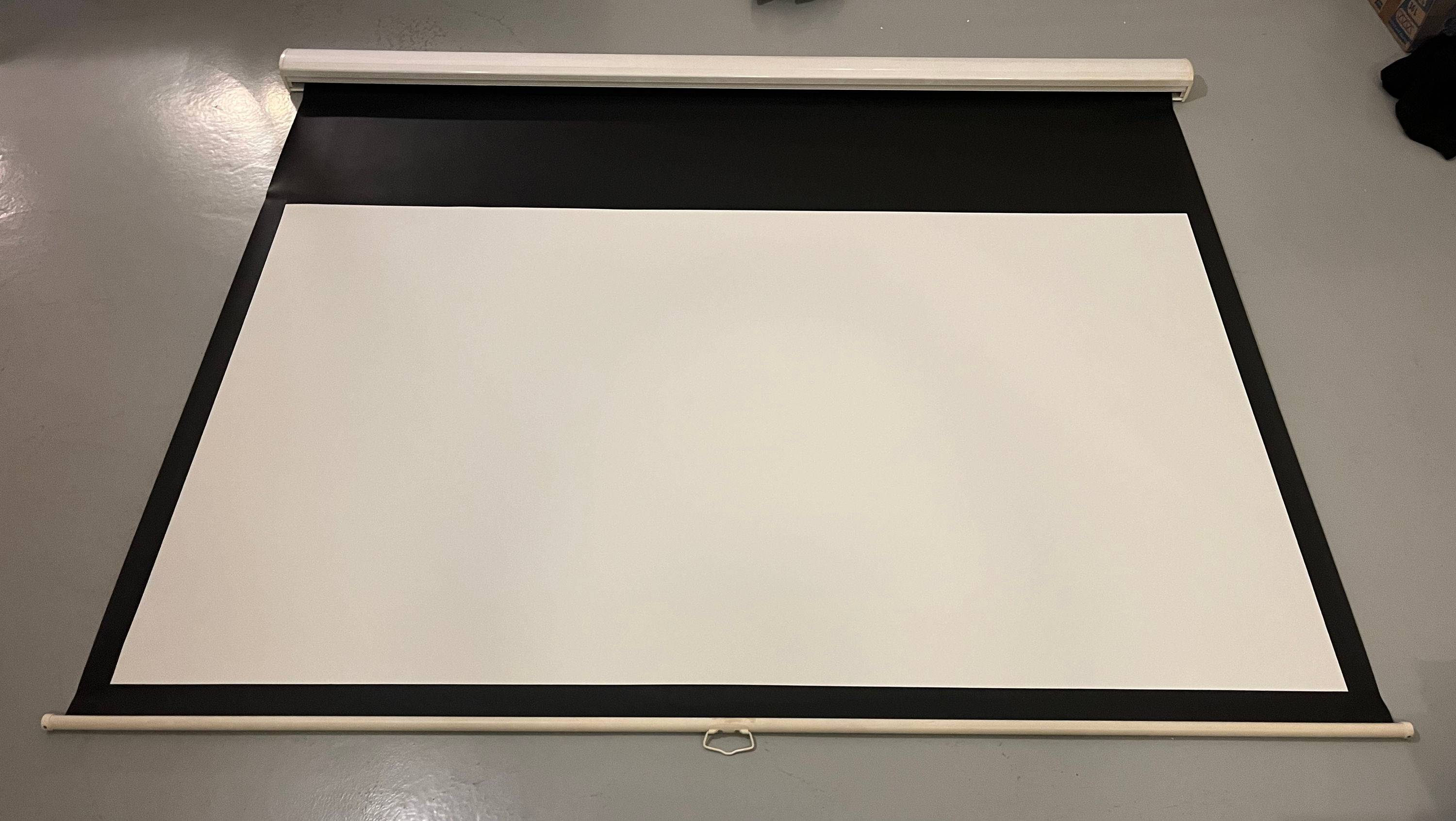 Vends écran pour vidéo-projecteur