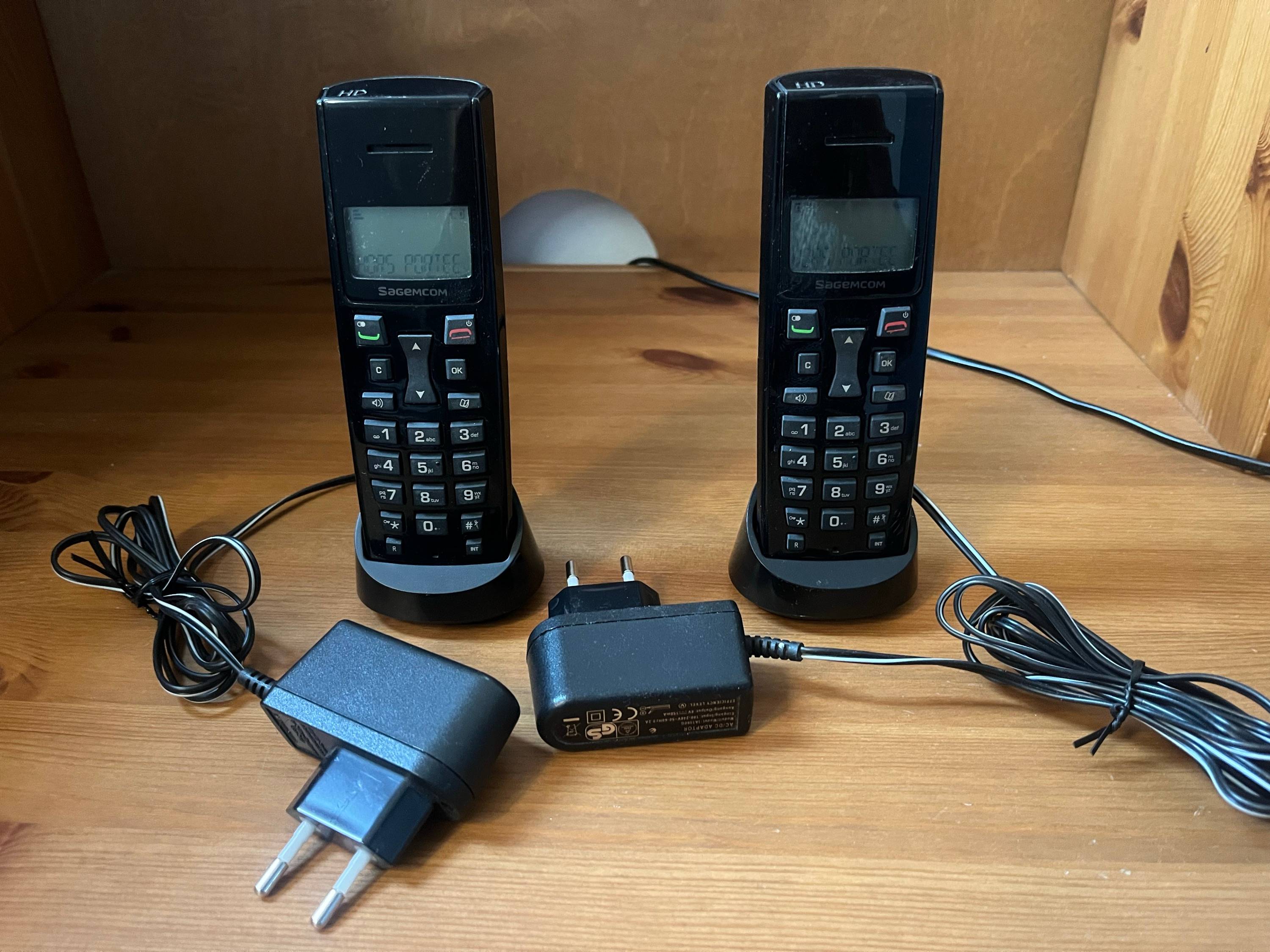 Vends 2 combinés dect D47