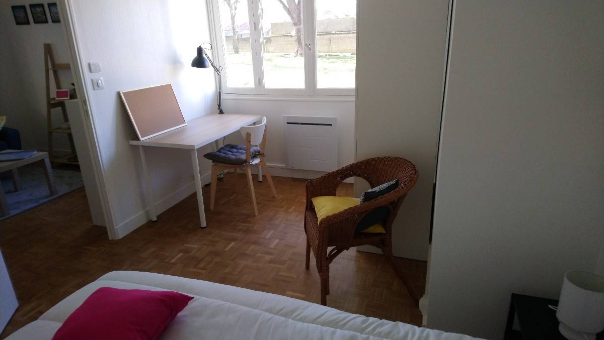 Loue chambre meublée en appartement - 87m² - belle colocation rénovée avec jardin