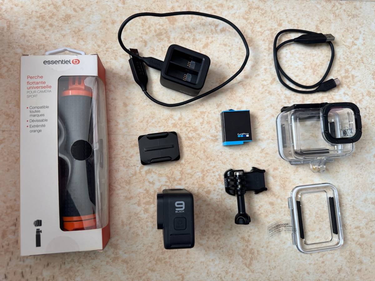 Vends caméra GoPro HERO 9 Black + des accessoires