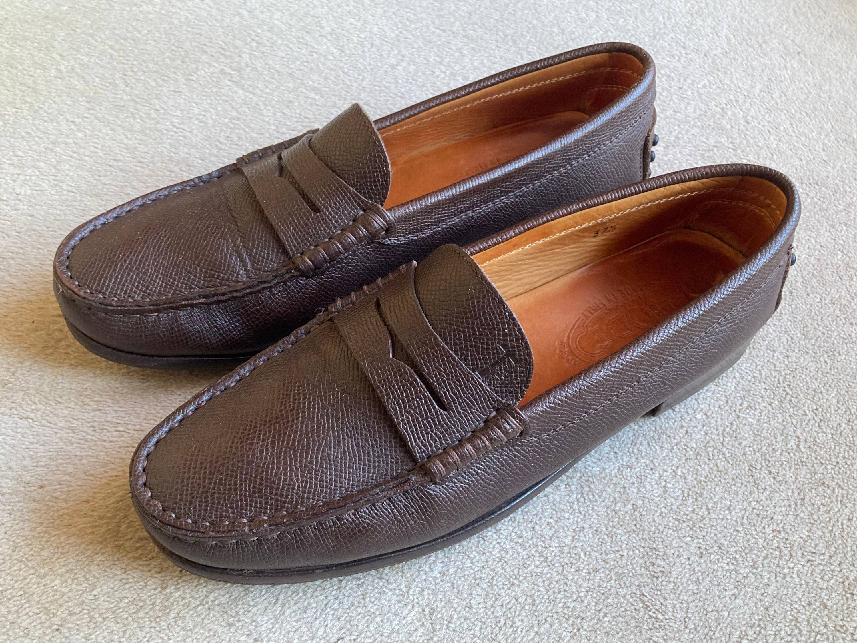 Vends mocassins en cuir grainé marron café - Pointure 37,5 - Marque TODS