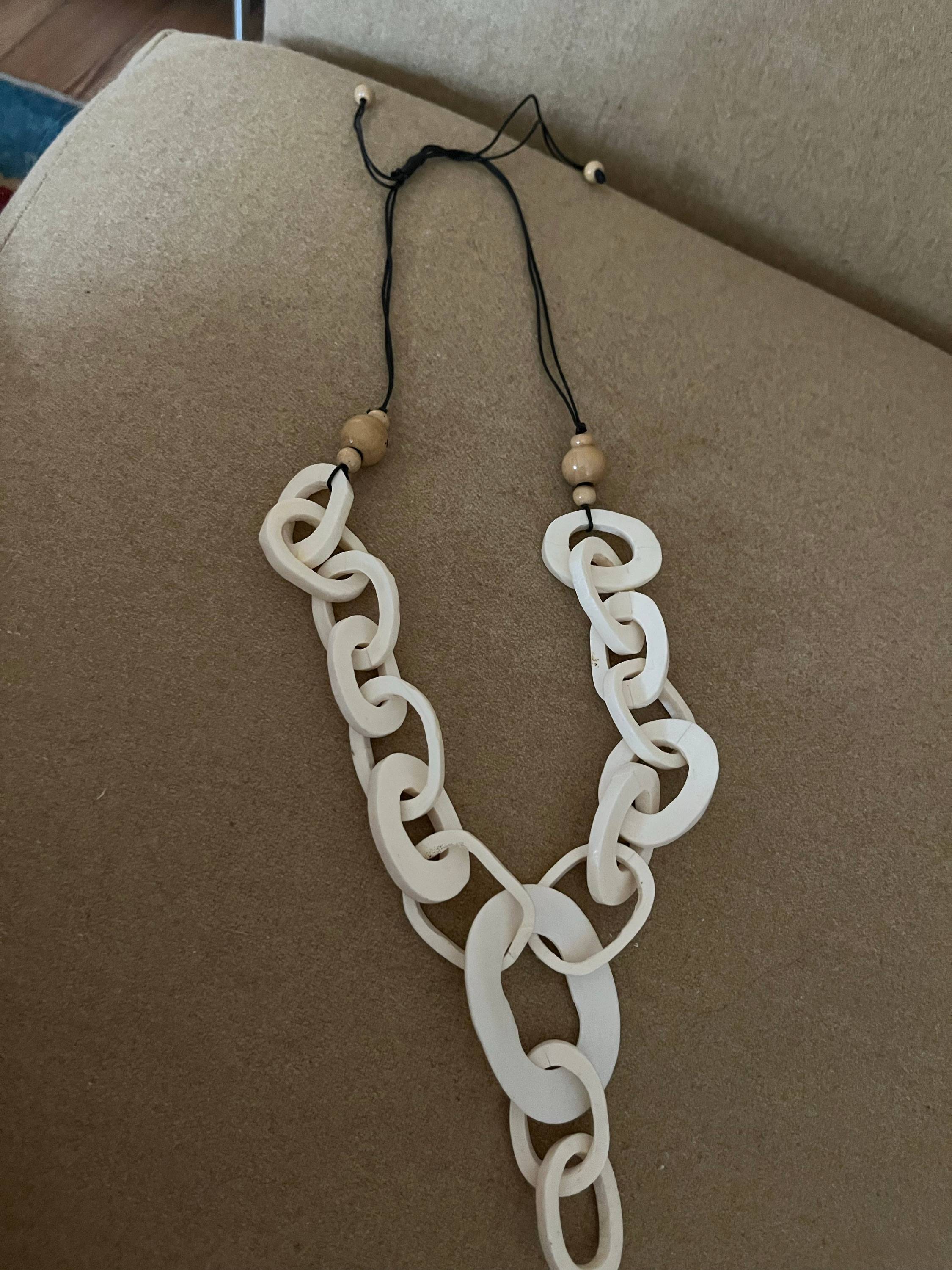 Vends collier