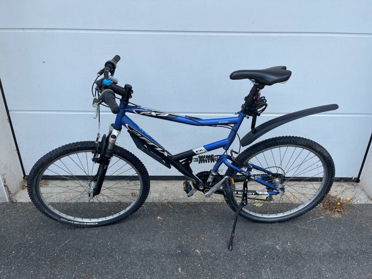 Lot de deux vélos VTT