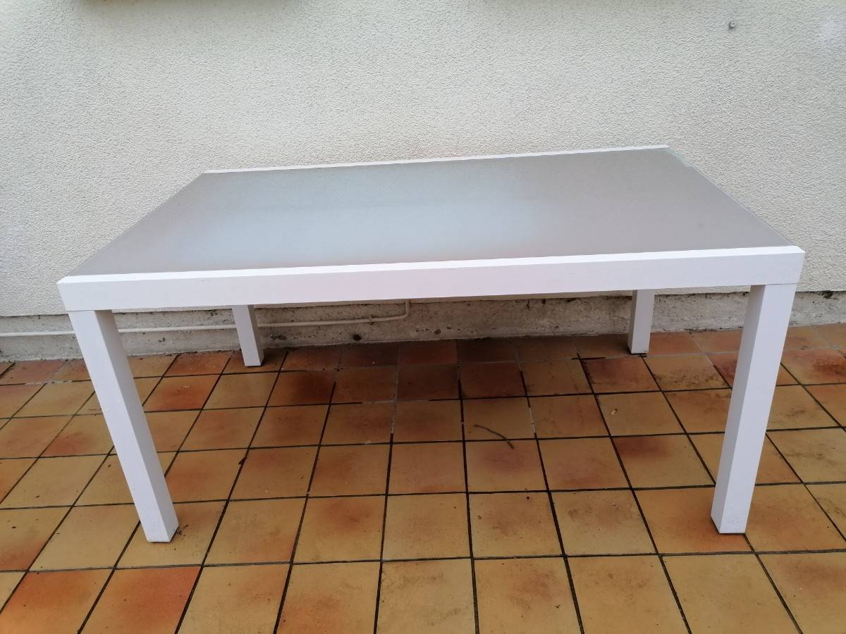 Vends table de jardin dessus verre