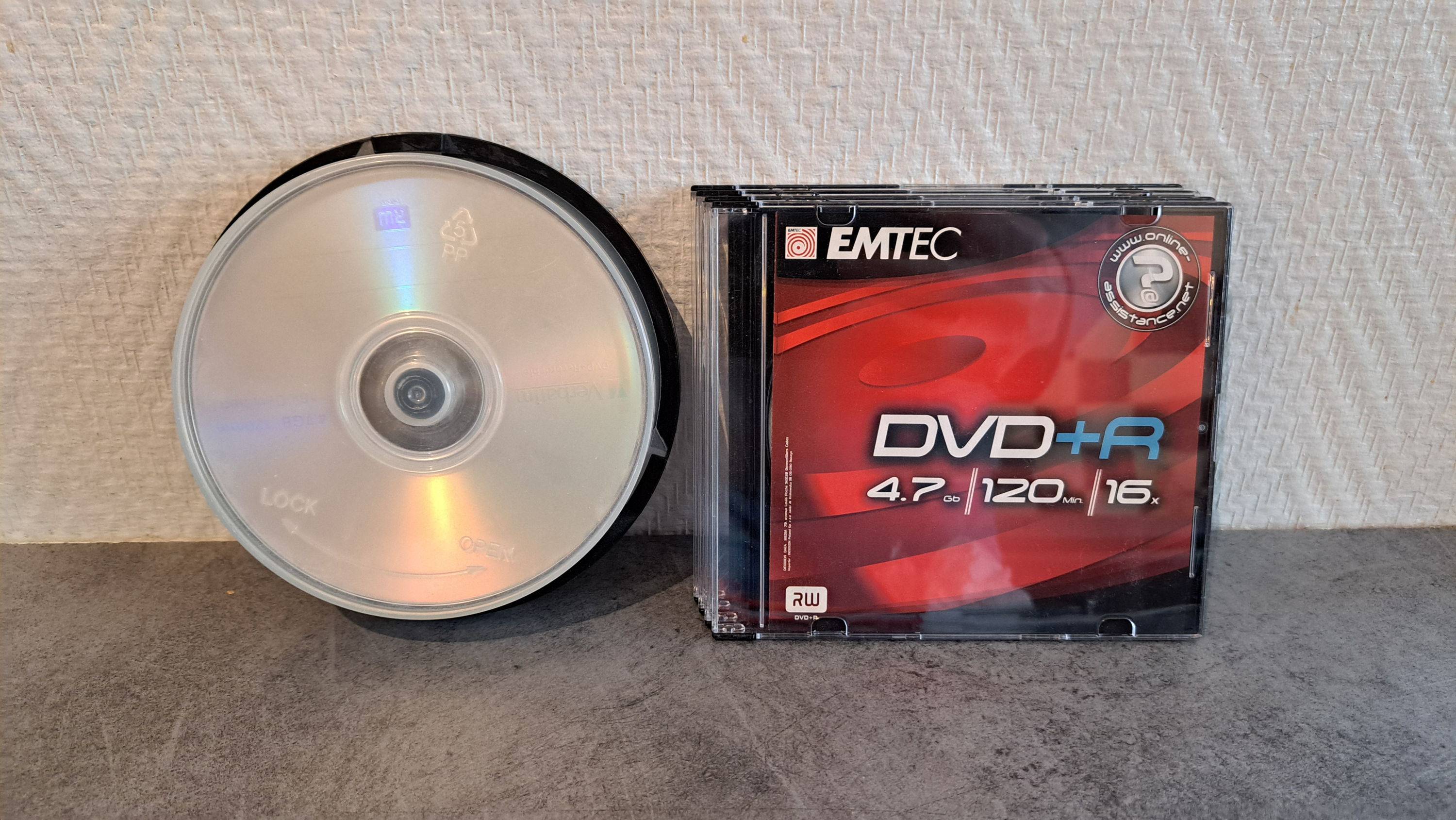 Vends lot de 15 DVD vierges à graver