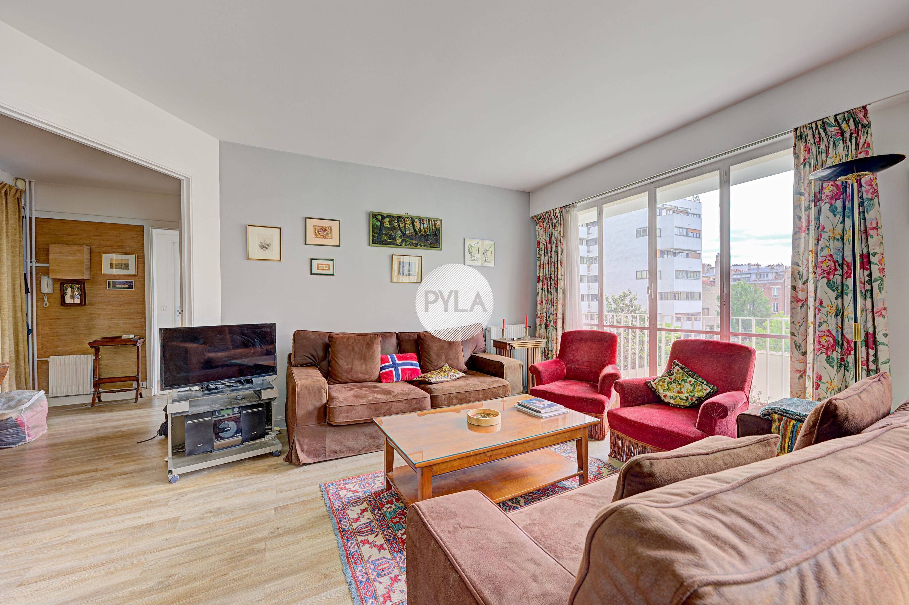 Boucicaut – T3/T4, 2 balcons, traversant — photo 4