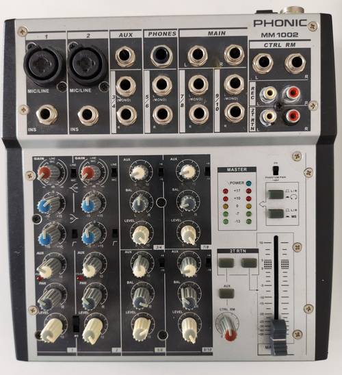 Vends table de mixage Phonic MM 1002